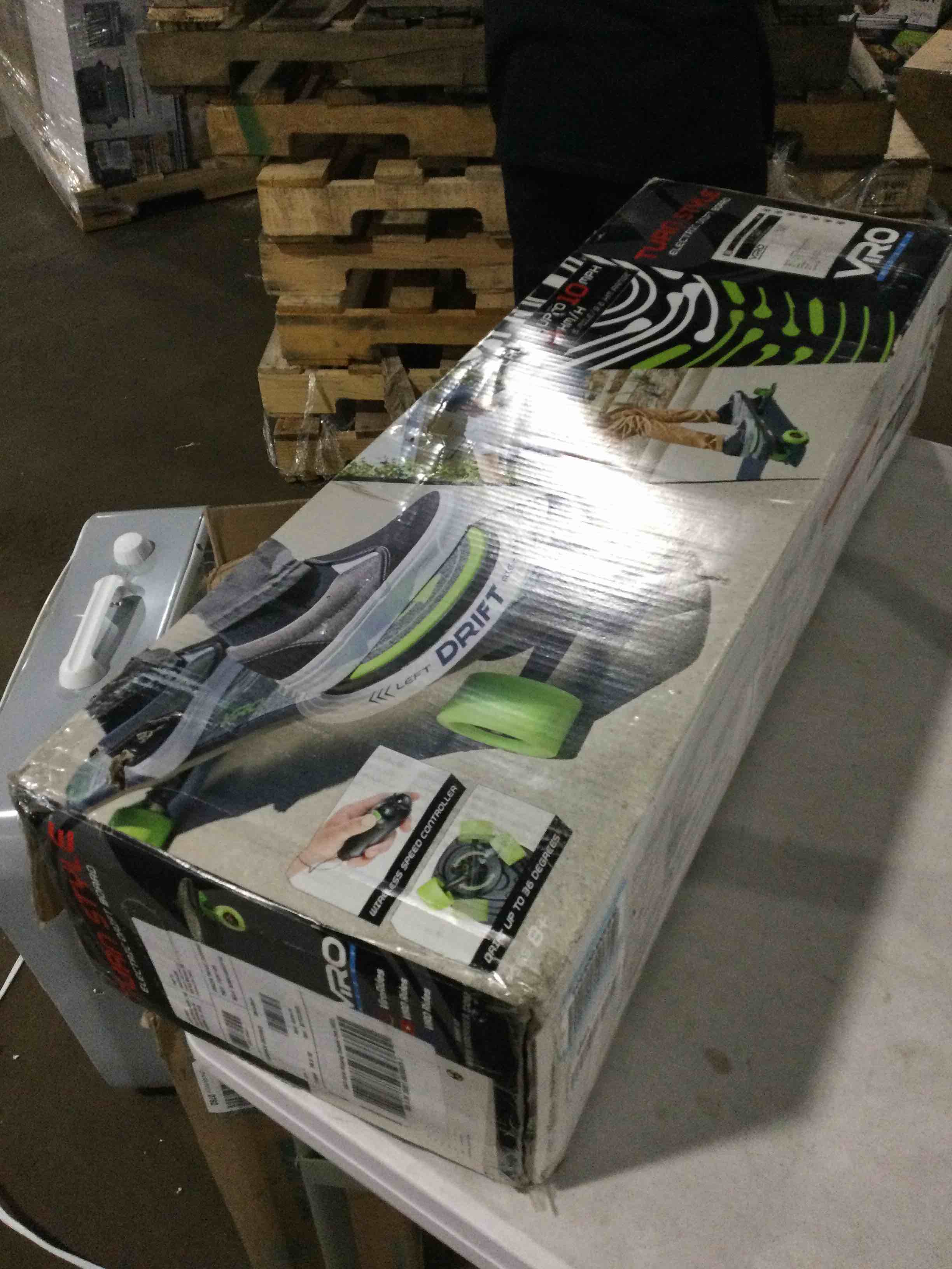 https://s3.amazonaws.com/lotting-images-prod/bidfta/BLU5386558_1694187795022.jpeg