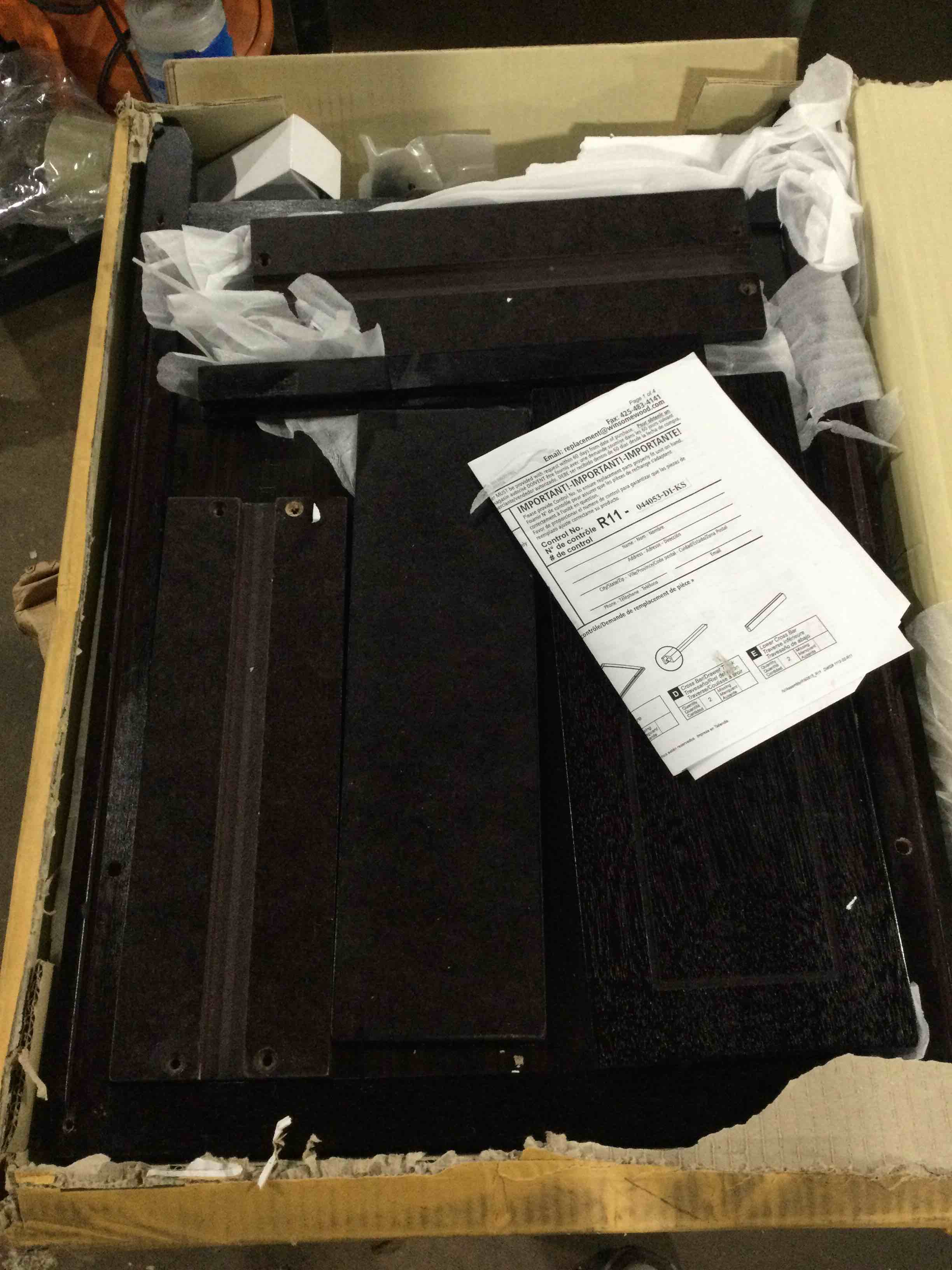https://s3.amazonaws.com/lotting-images-prod/bidfta/BLU5386577_1694194166461.jpeg