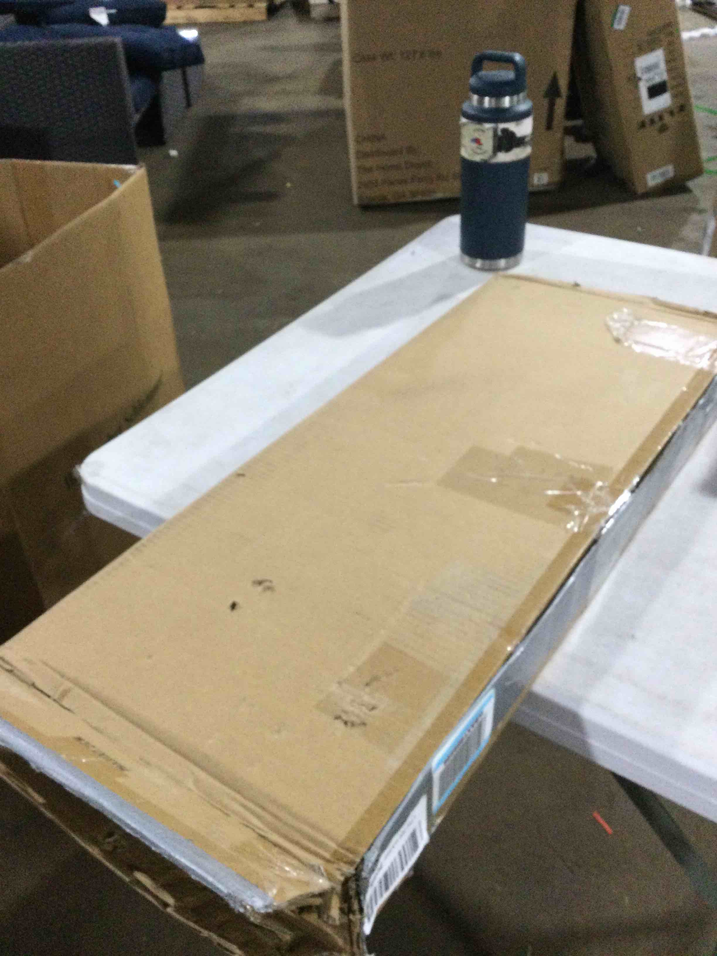 https://s3.amazonaws.com/lotting-images-prod/bidfta/BLU5386584_1694192701730.jpeg