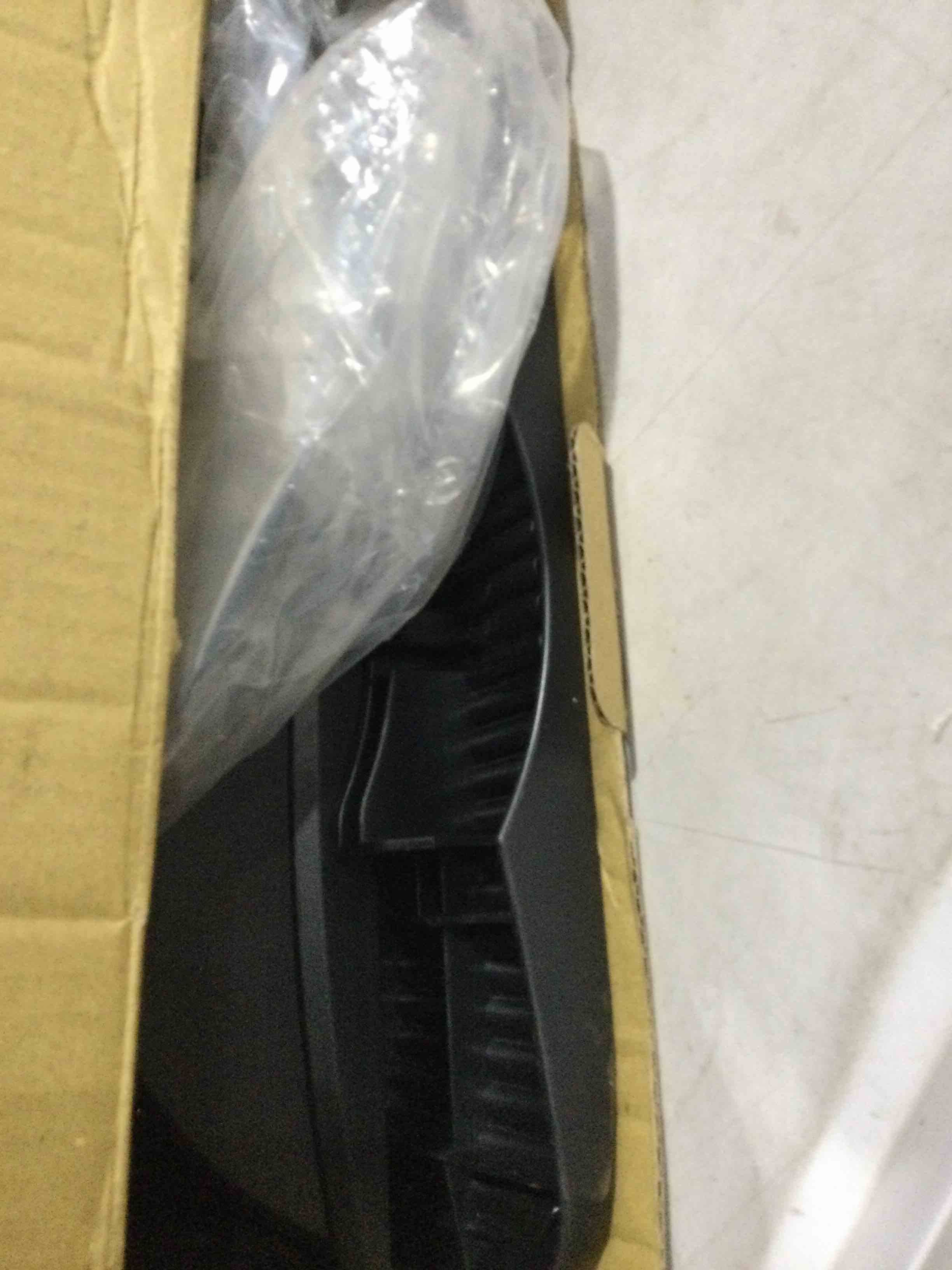 https://s3.amazonaws.com/lotting-images-prod/bidfta/BLU5386585_1694192497282.jpeg