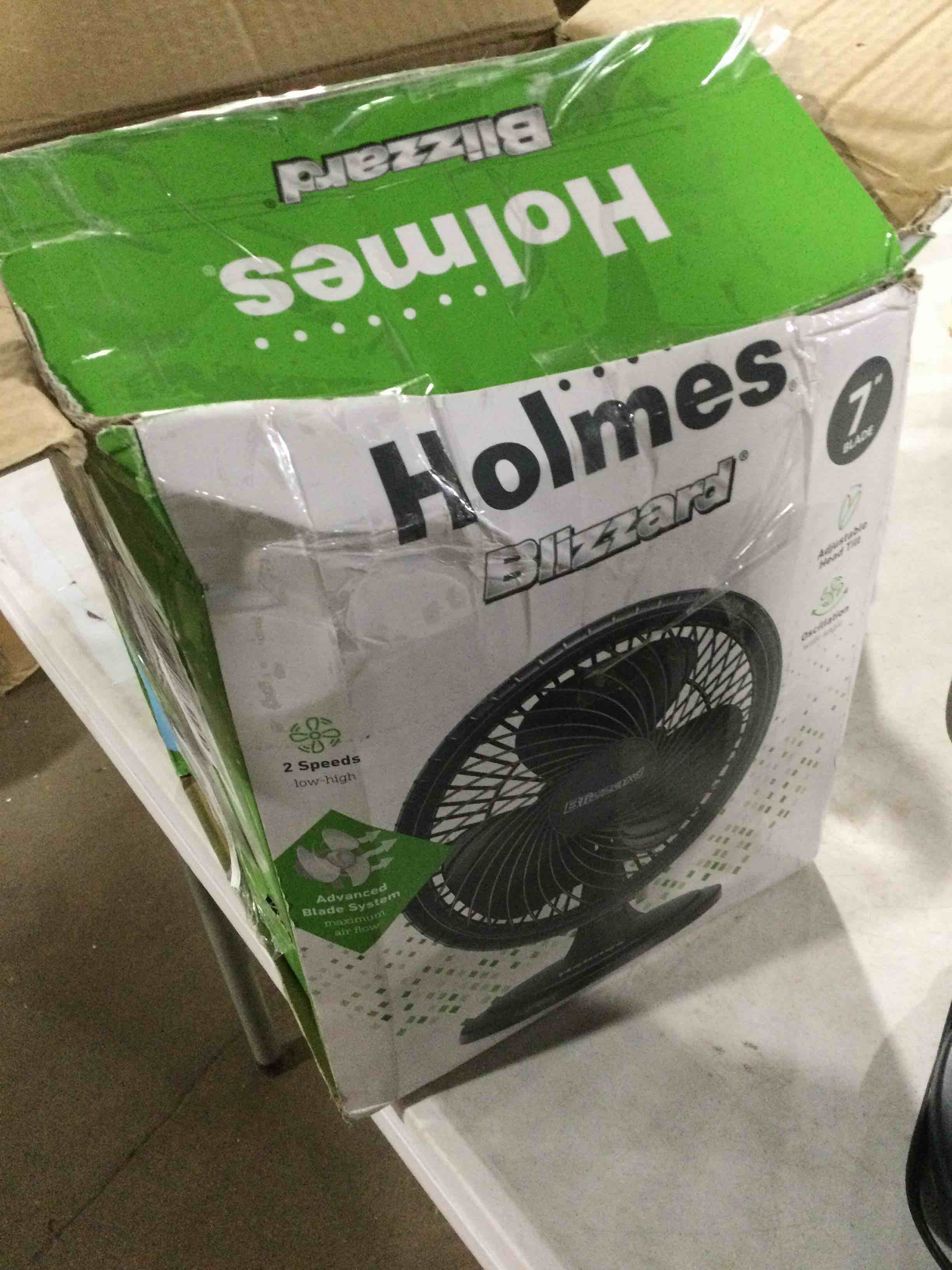 https://s3.amazonaws.com/lotting-images-prod/bidfta/BLU5386603_1694202933723.jpeg