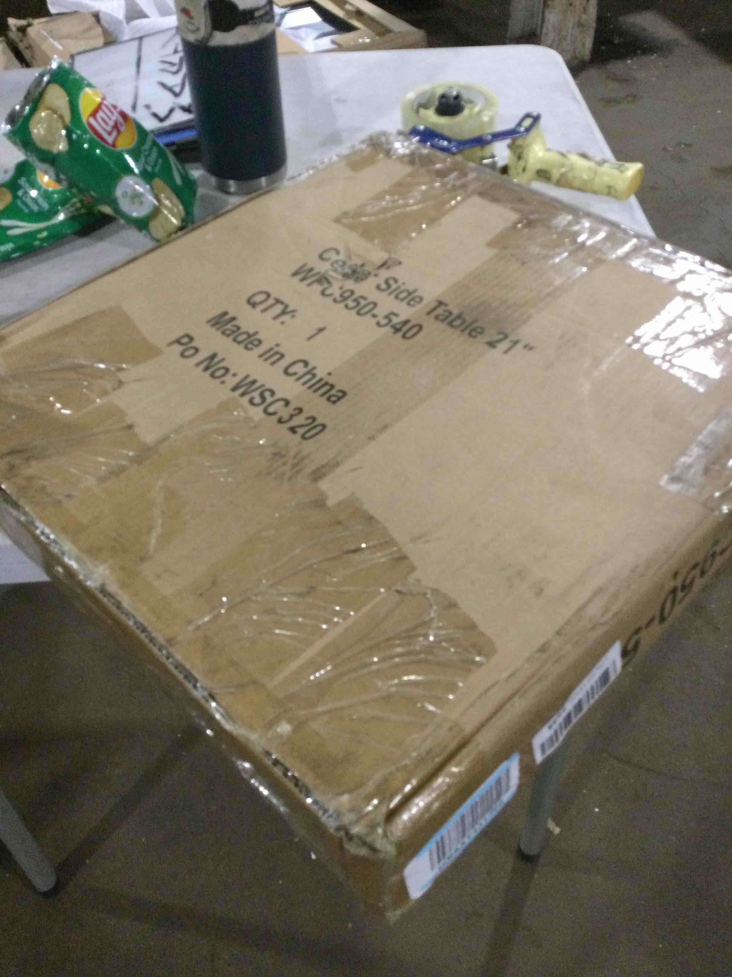 https://s3.amazonaws.com/lotting-images-prod/bidfta/BLU5386605_1694202124589.jpeg
