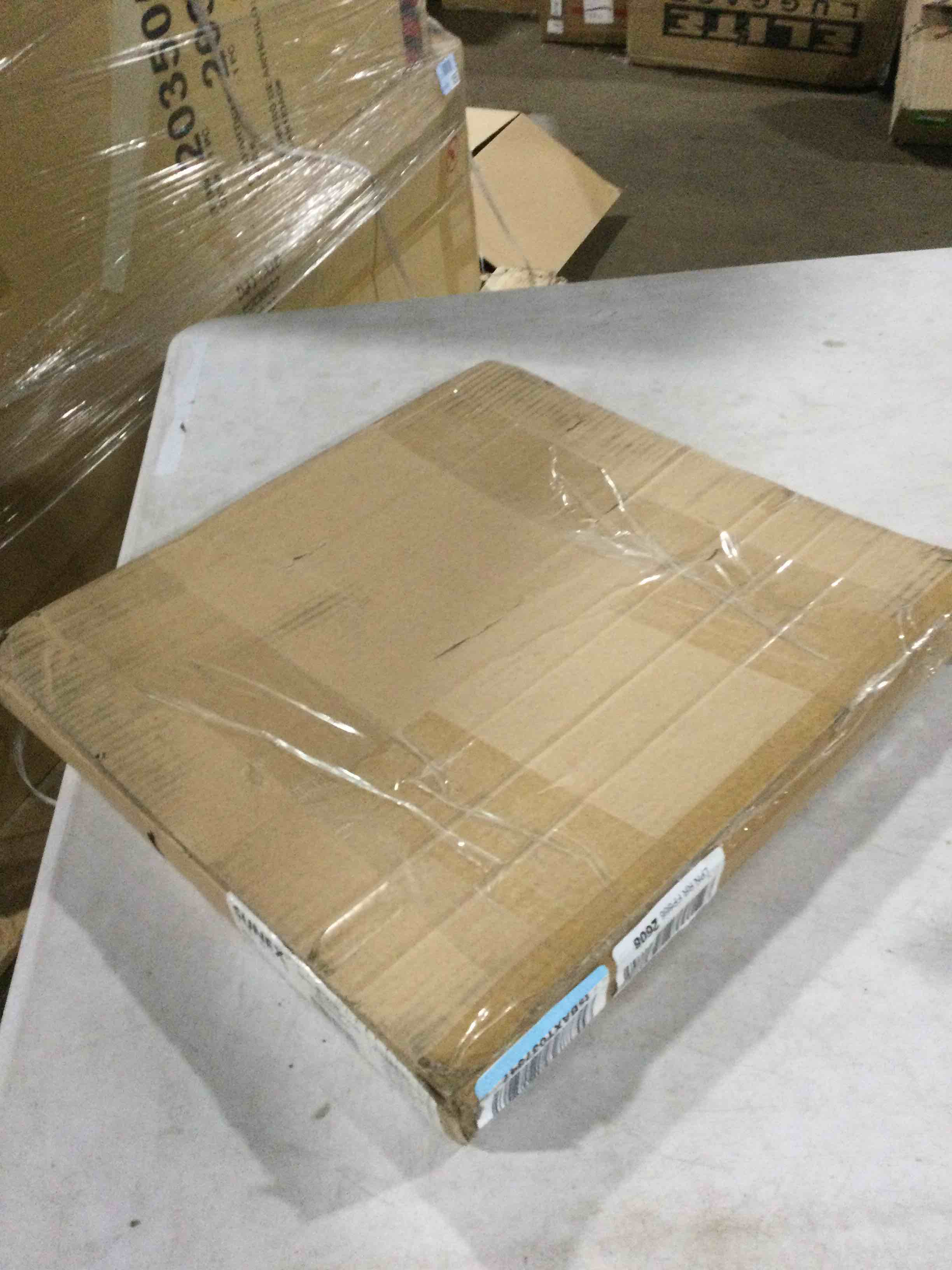 https://s3.amazonaws.com/lotting-images-prod/bidfta/BLU5386620_1694527953825.jpeg