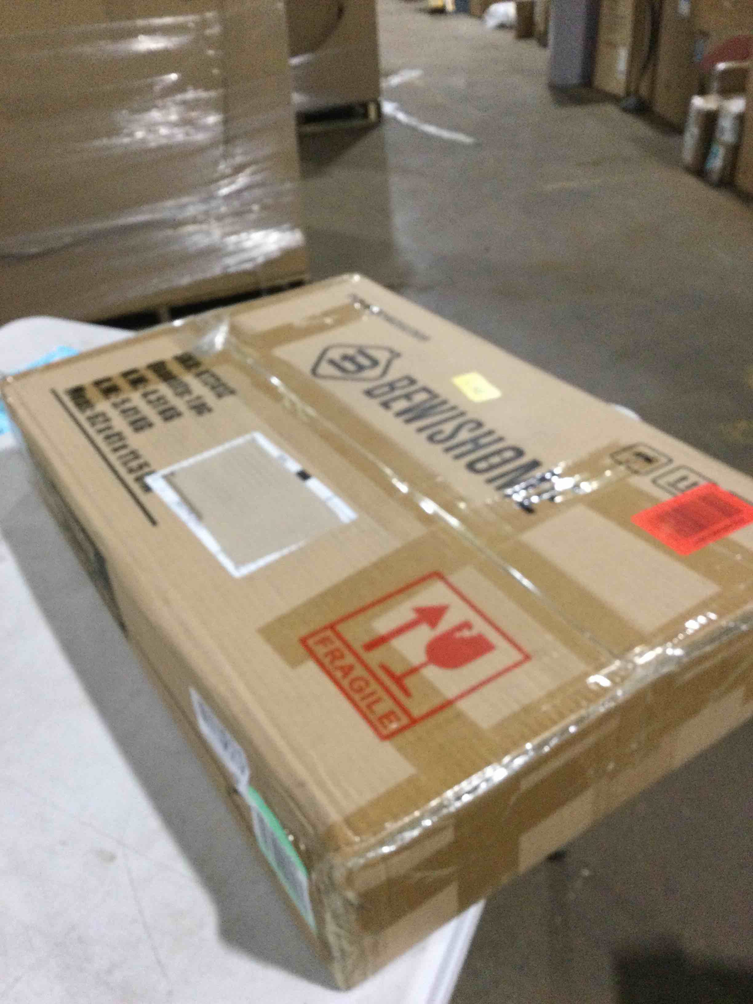 https://s3.amazonaws.com/lotting-images-prod/bidfta/BLU5391431_1698781758345.jpeg