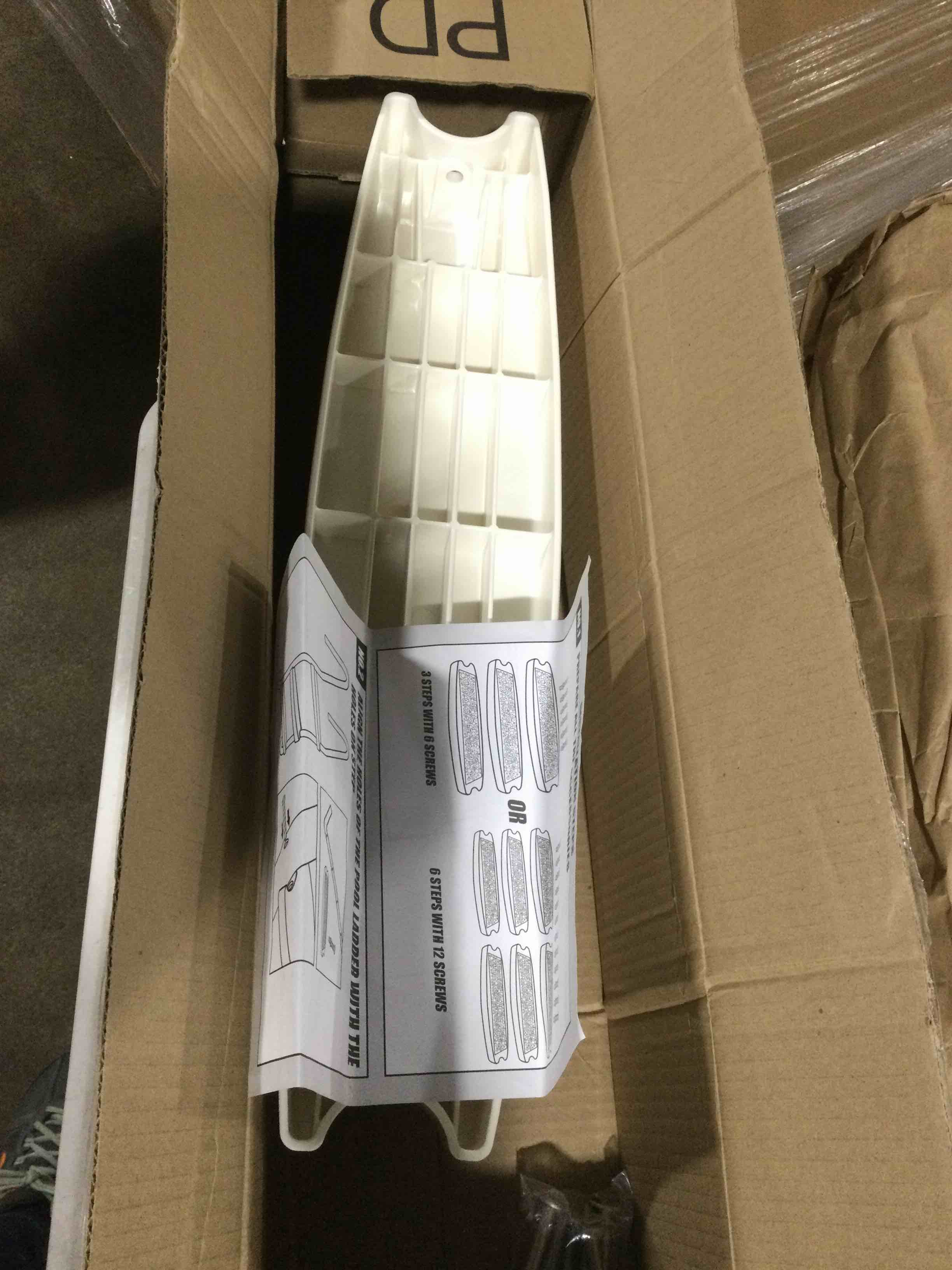 https://s3.amazonaws.com/lotting-images-prod/bidfta/BLU5391437_1698846086803.jpeg