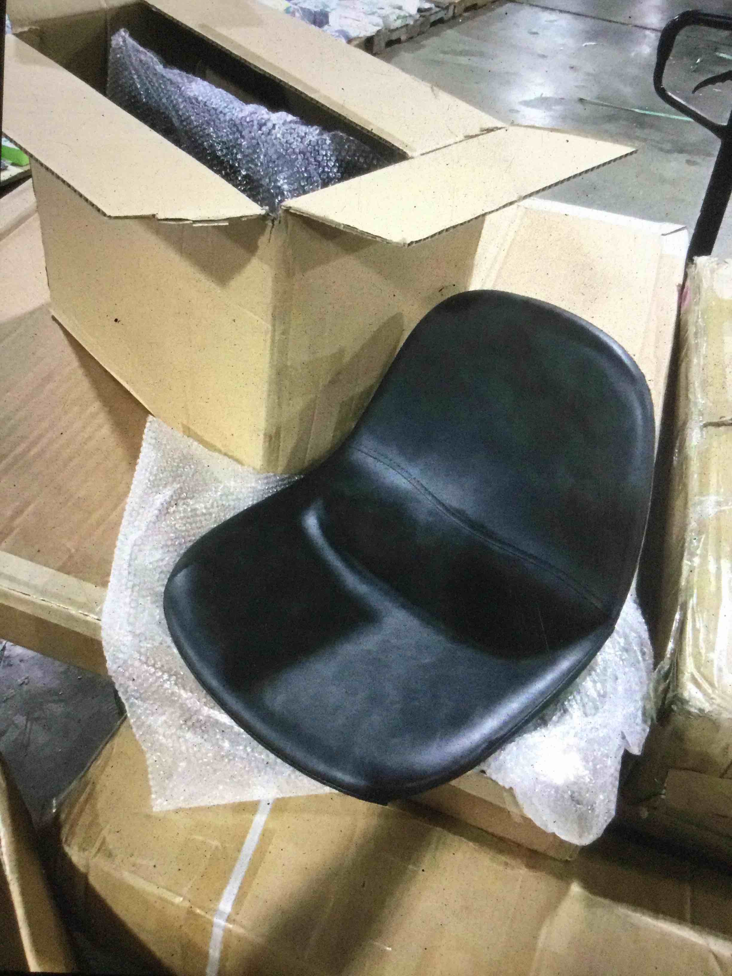 https://s3.amazonaws.com/lotting-images-prod/bidfta/BLU5394750_1695219716183.jpeg