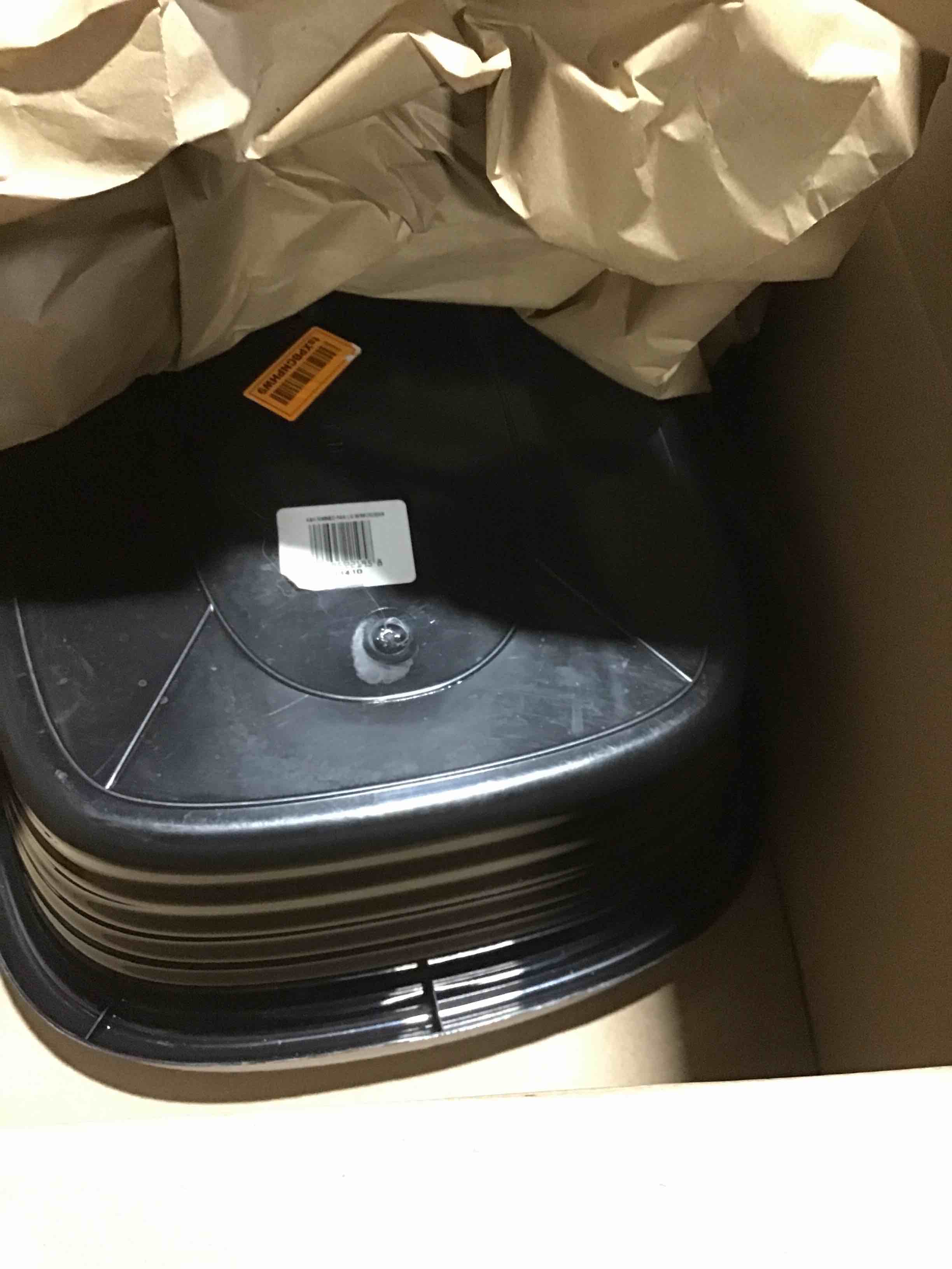 https://s3.amazonaws.com/lotting-images-prod/bidfta/BLU5395227_1695394851819.jpeg