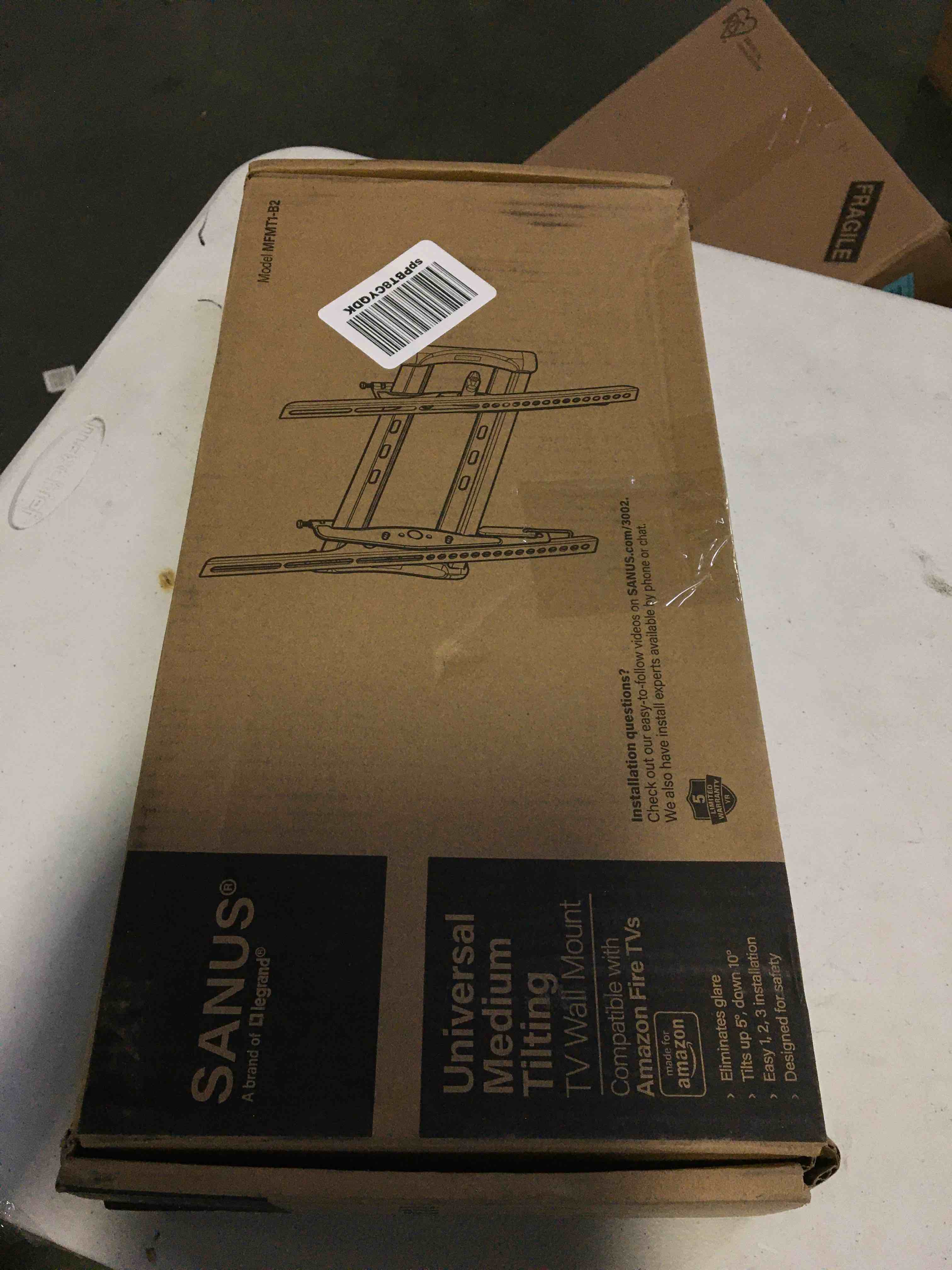 https://s3.amazonaws.com/lotting-images-prod/bidfta/BLU5399158_1694180626398.jpeg