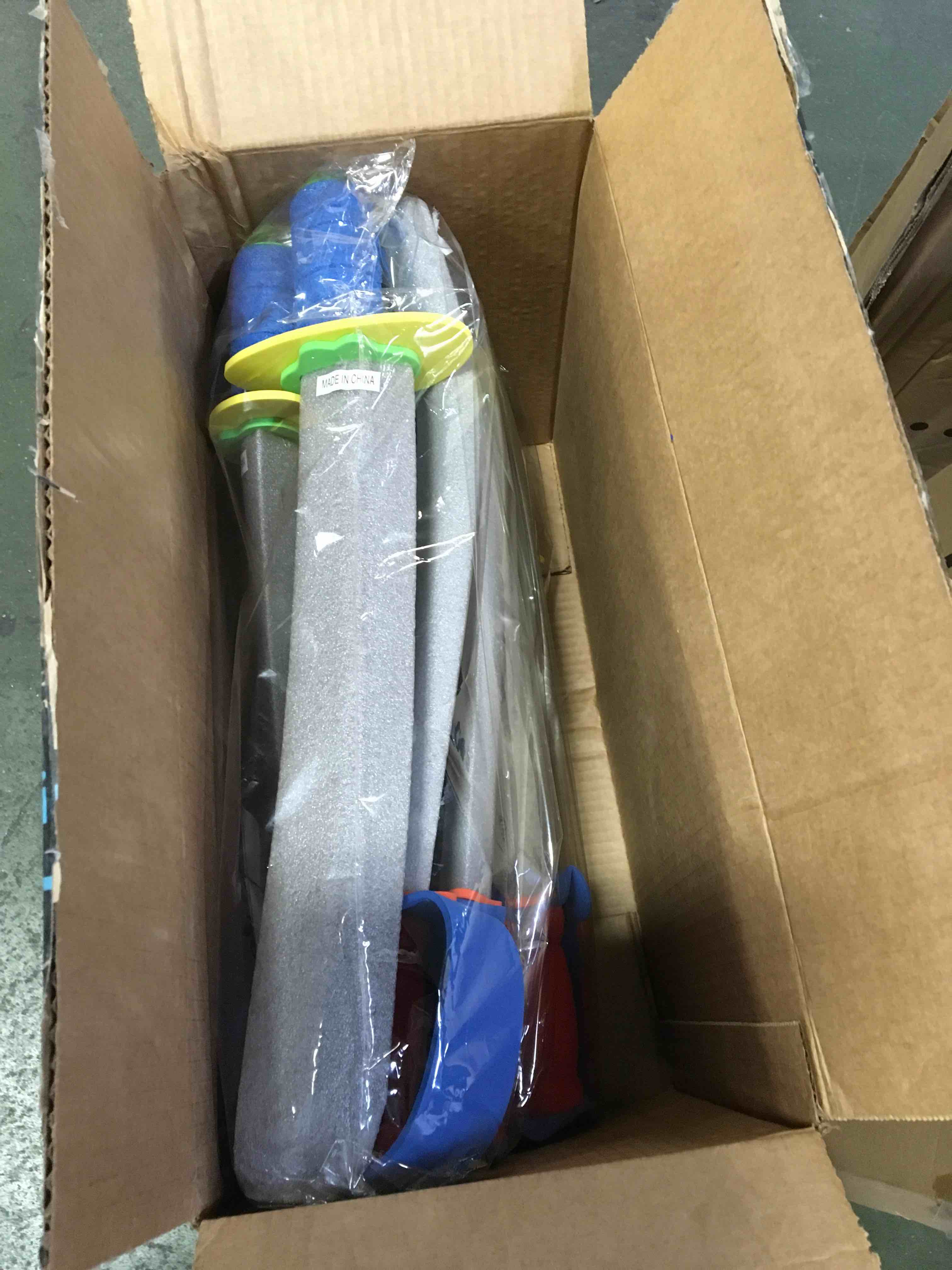 https://s3.amazonaws.com/lotting-images-prod/bidfta/BLU5399164_1694181380046.jpeg