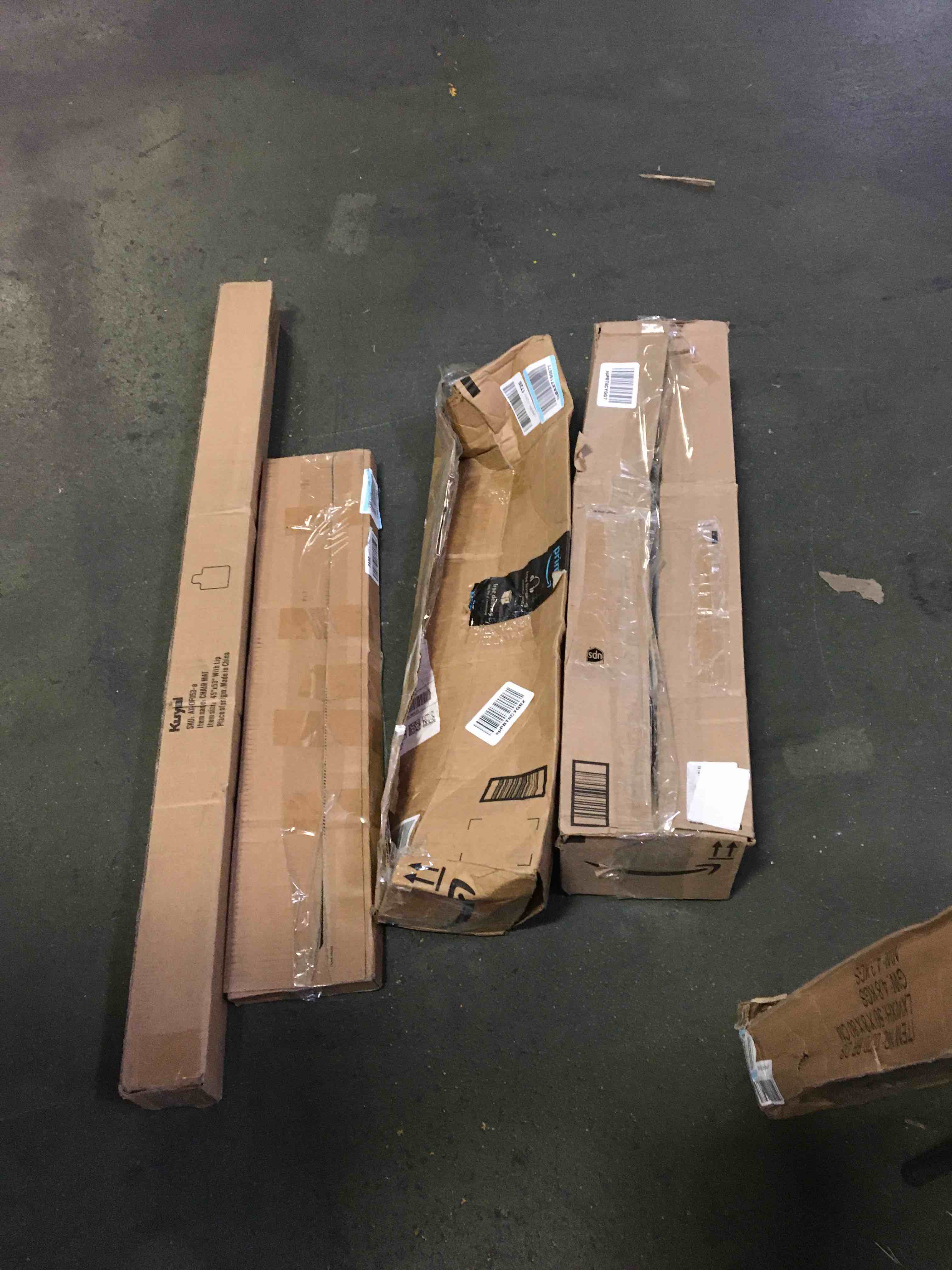 https://s3.amazonaws.com/lotting-images-prod/bidfta/BLU5399179_1694185700274.jpeg
