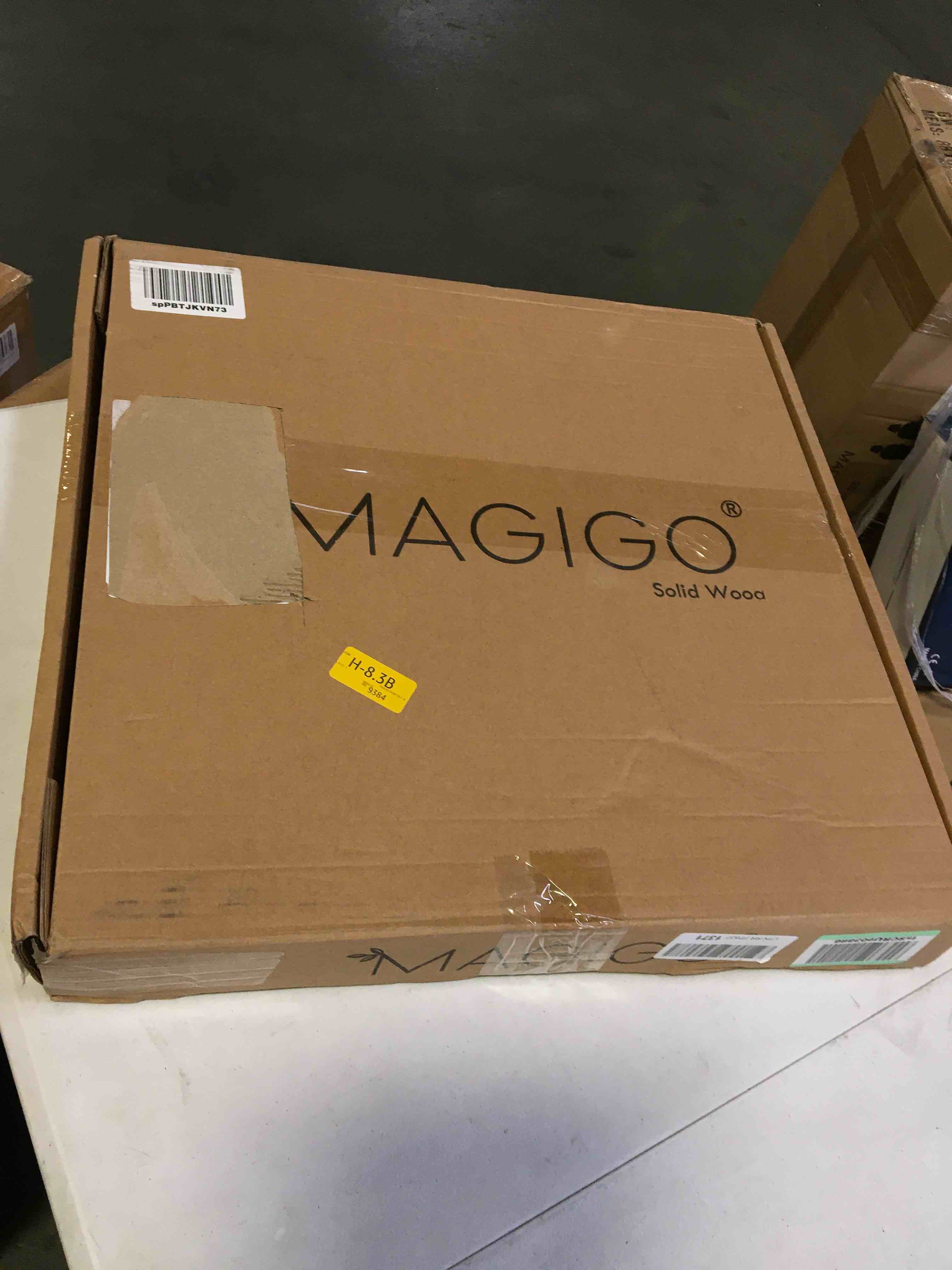 https://s3.amazonaws.com/lotting-images-prod/bidfta/BLU5399185_1694187255570.jpeg