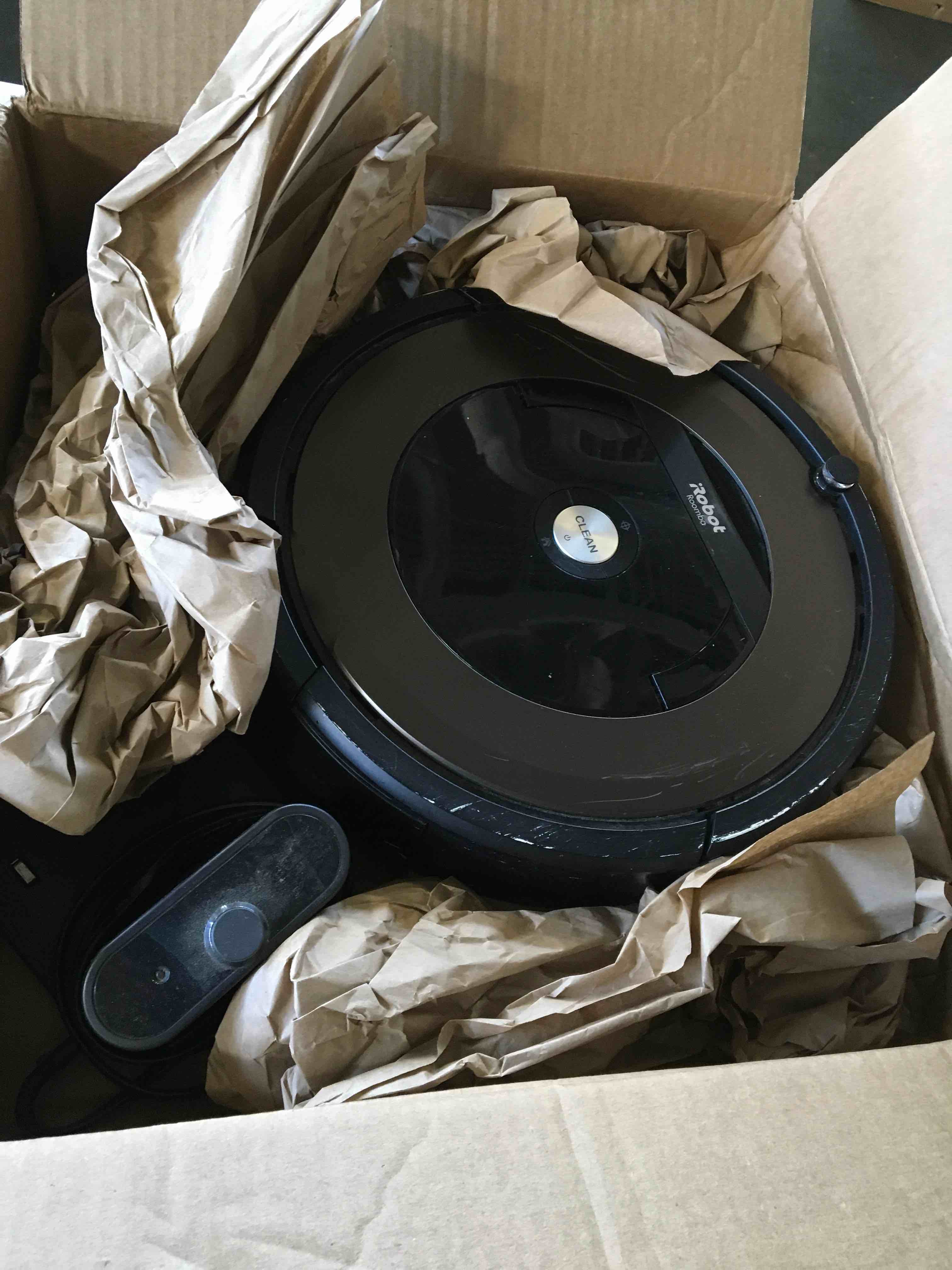 https://s3.amazonaws.com/lotting-images-prod/bidfta/BLU5399692_1694625535459.jpeg
