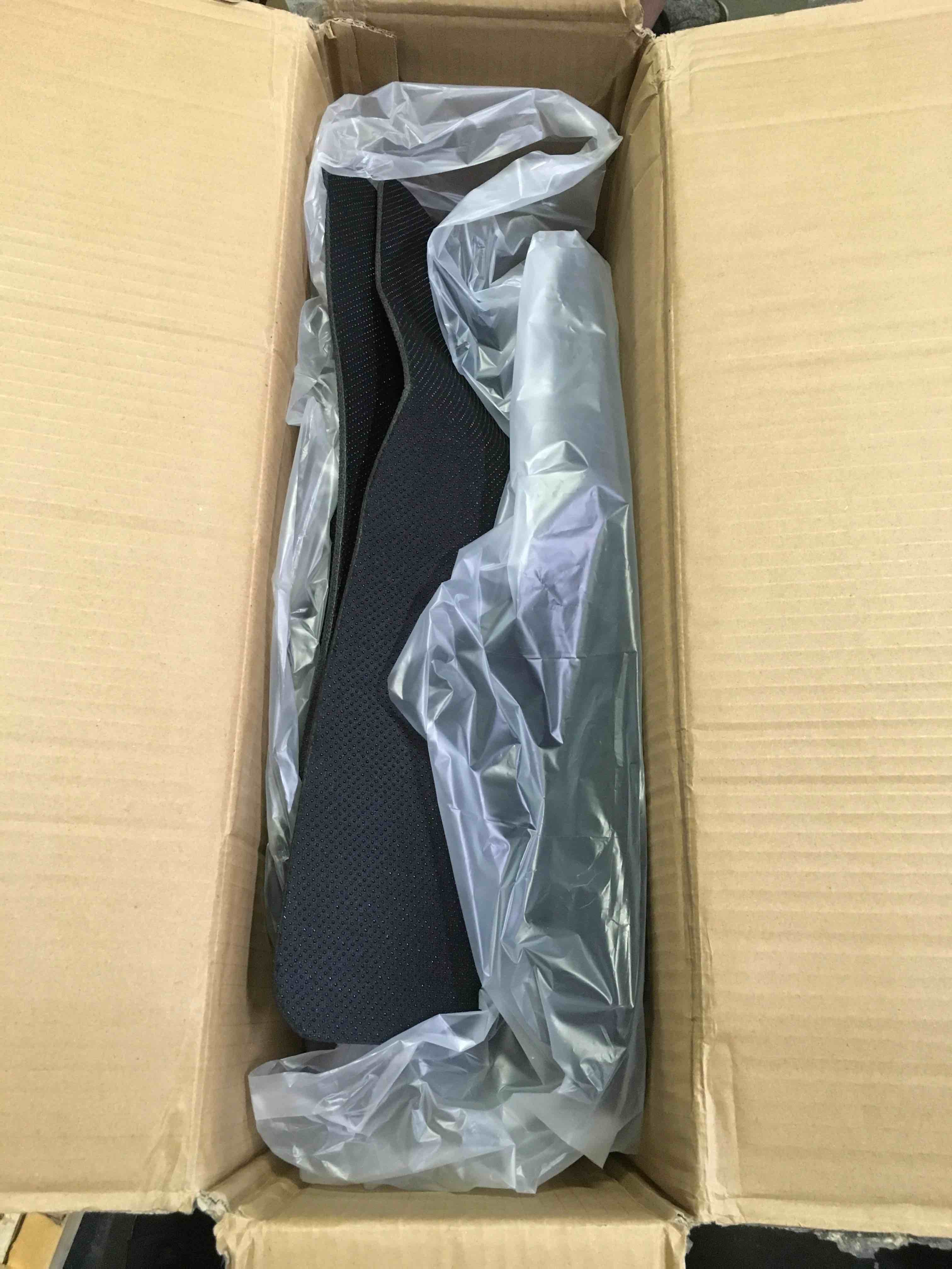 https://s3.amazonaws.com/lotting-images-prod/bidfta/BLU5400079_1695395112068.jpeg