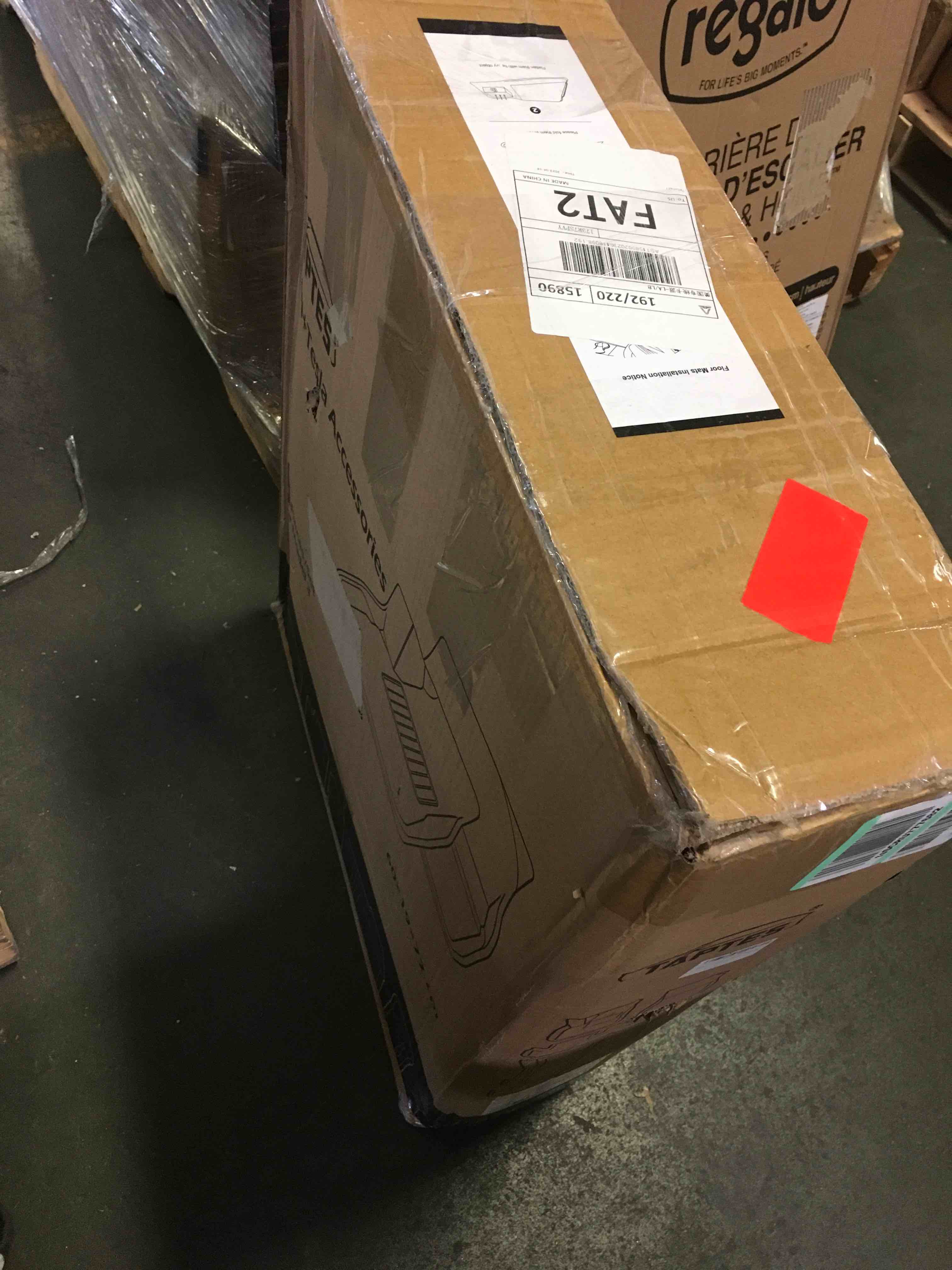 https://s3.amazonaws.com/lotting-images-prod/bidfta/BLU5400079_1695395149458.jpeg