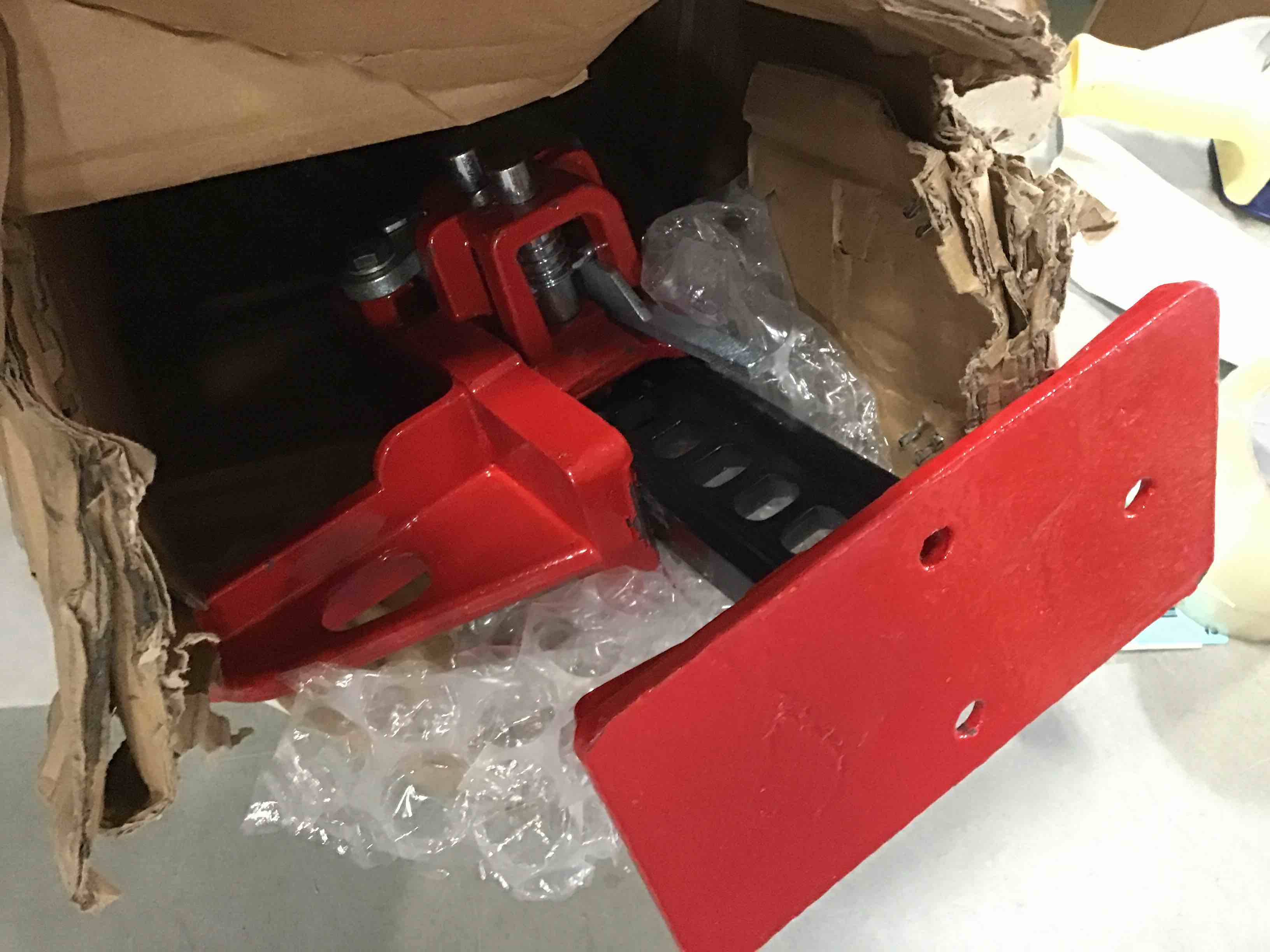 https://s3.amazonaws.com/lotting-images-prod/bidfta/BLU5400662_1694108626975.jpeg