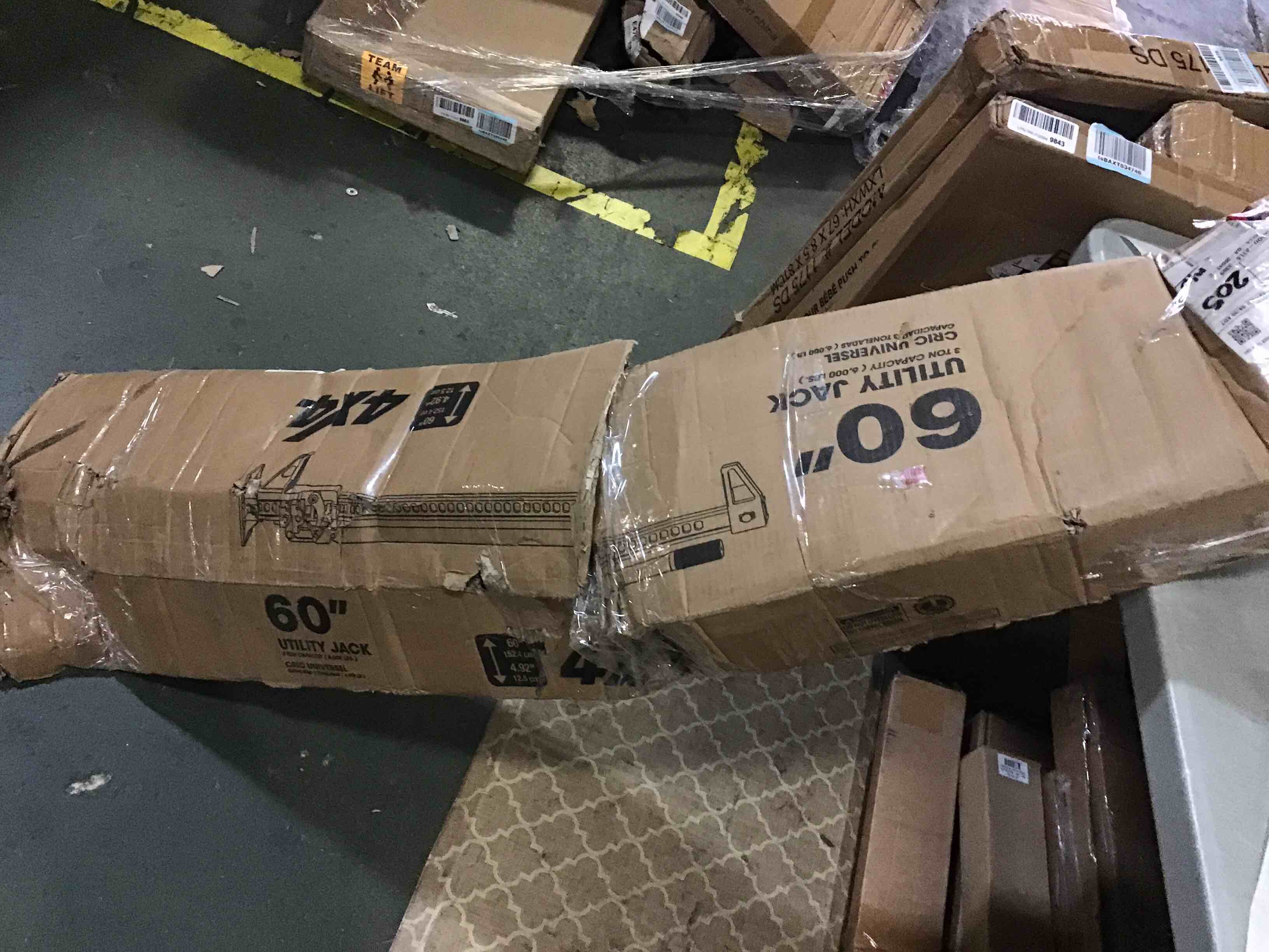 https://s3.amazonaws.com/lotting-images-prod/bidfta/BLU5400662_1694108700914.jpeg