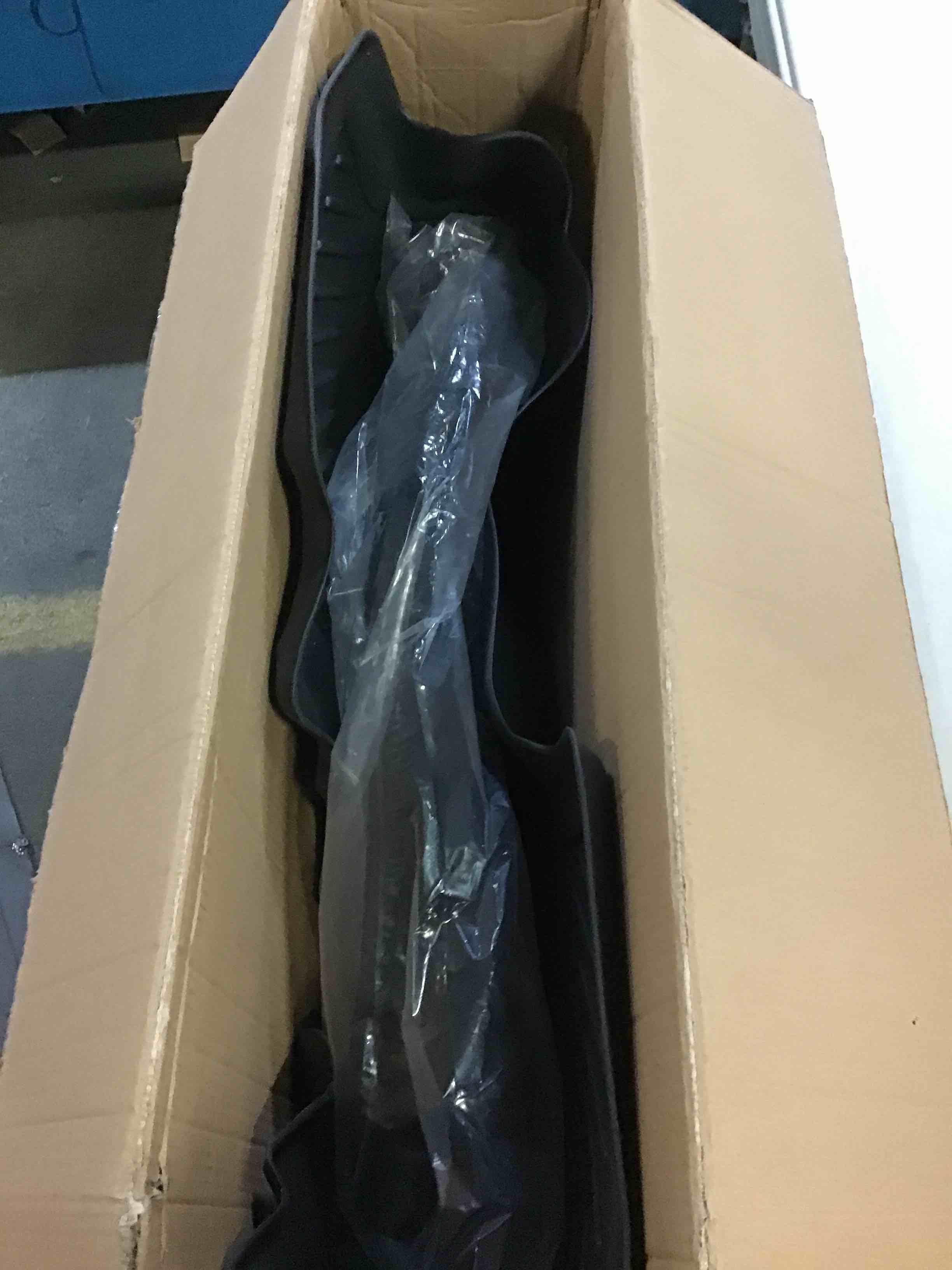 https://s3.amazonaws.com/lotting-images-prod/bidfta/BLU5400871_1694530951520.jpeg