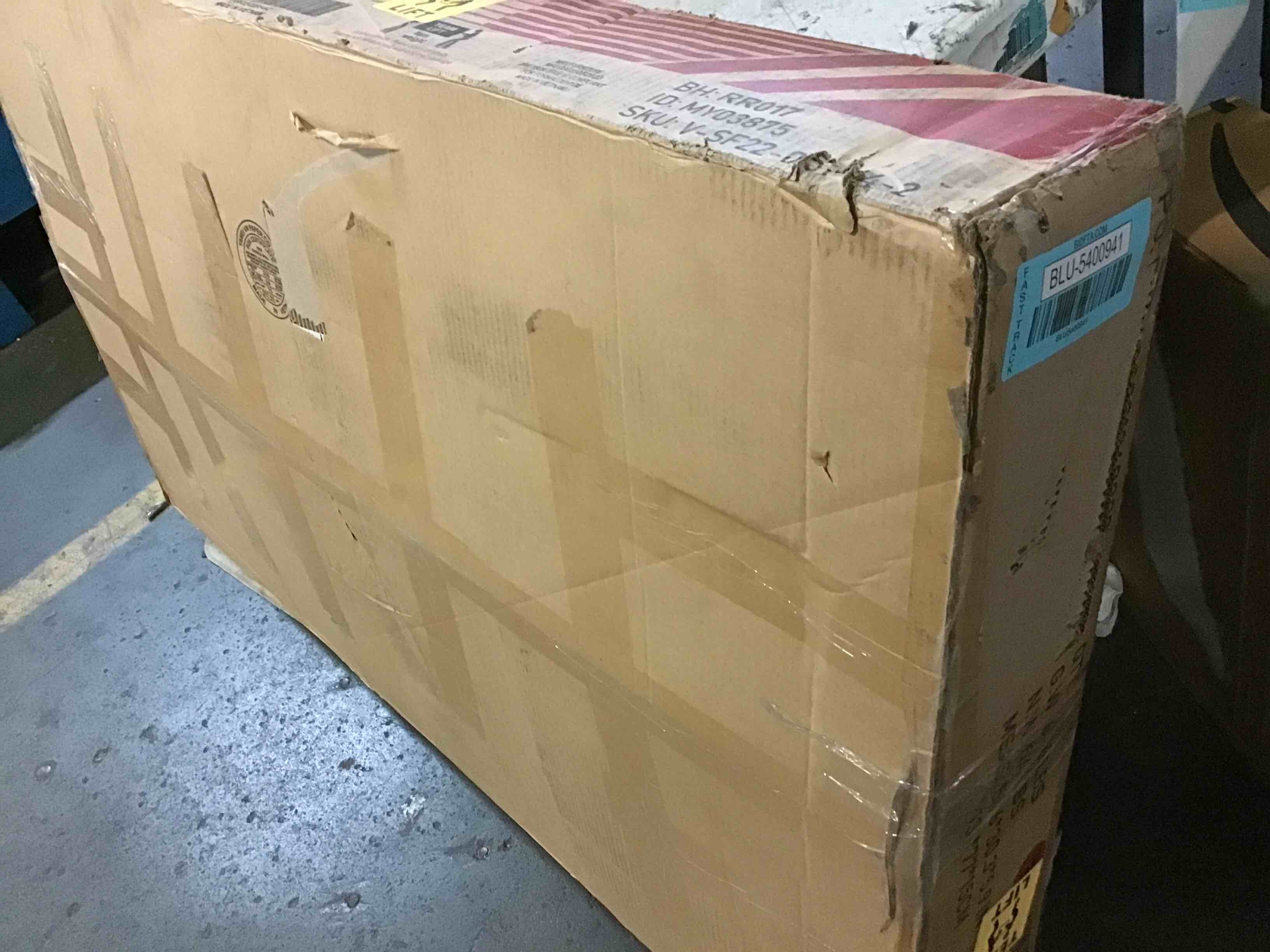 https://s3.amazonaws.com/lotting-images-prod/bidfta/BLU5400941_1694604545459.jpeg