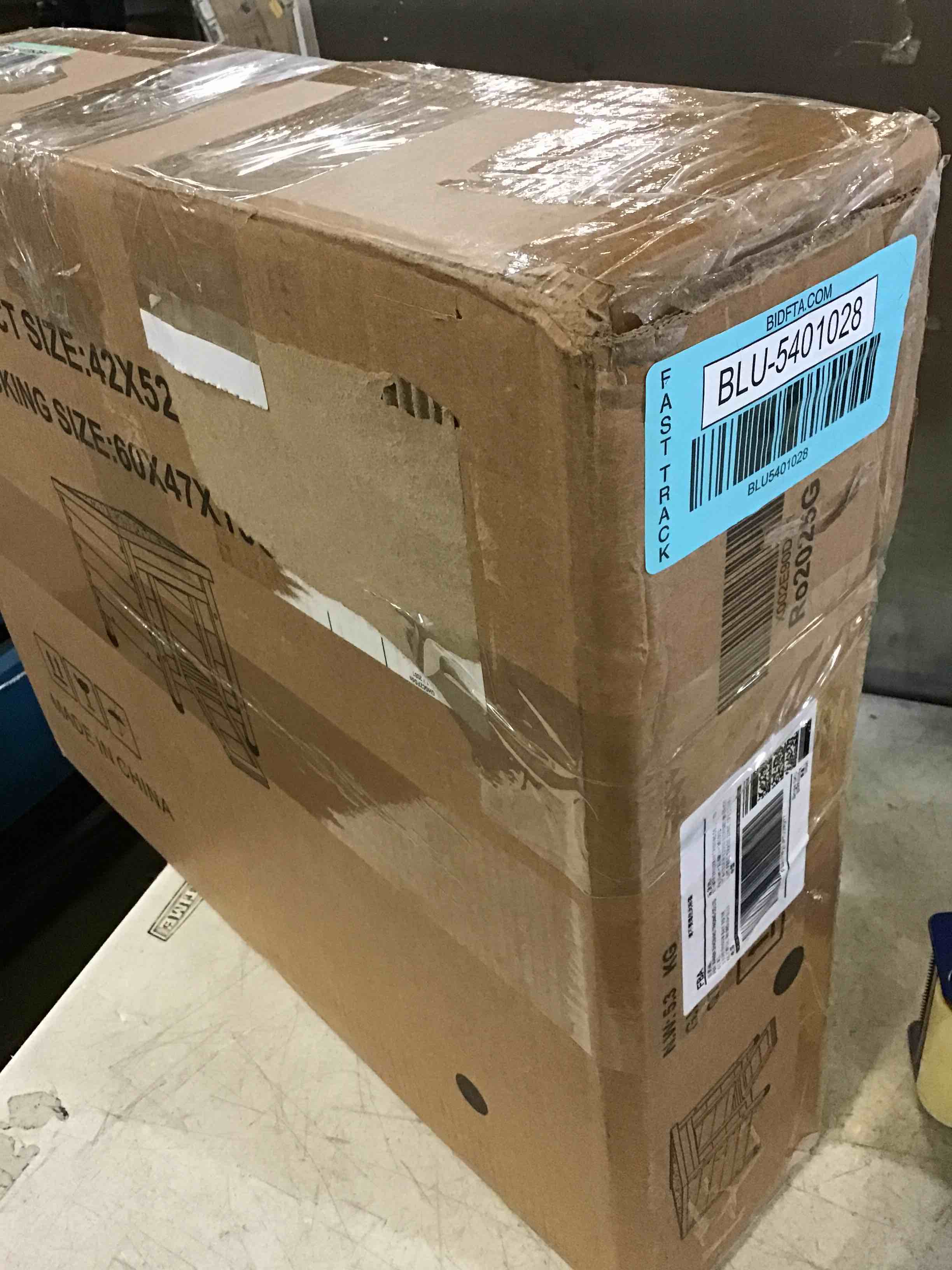 https://s3.amazonaws.com/lotting-images-prod/bidfta/BLU5401028_1694621144688.jpeg
