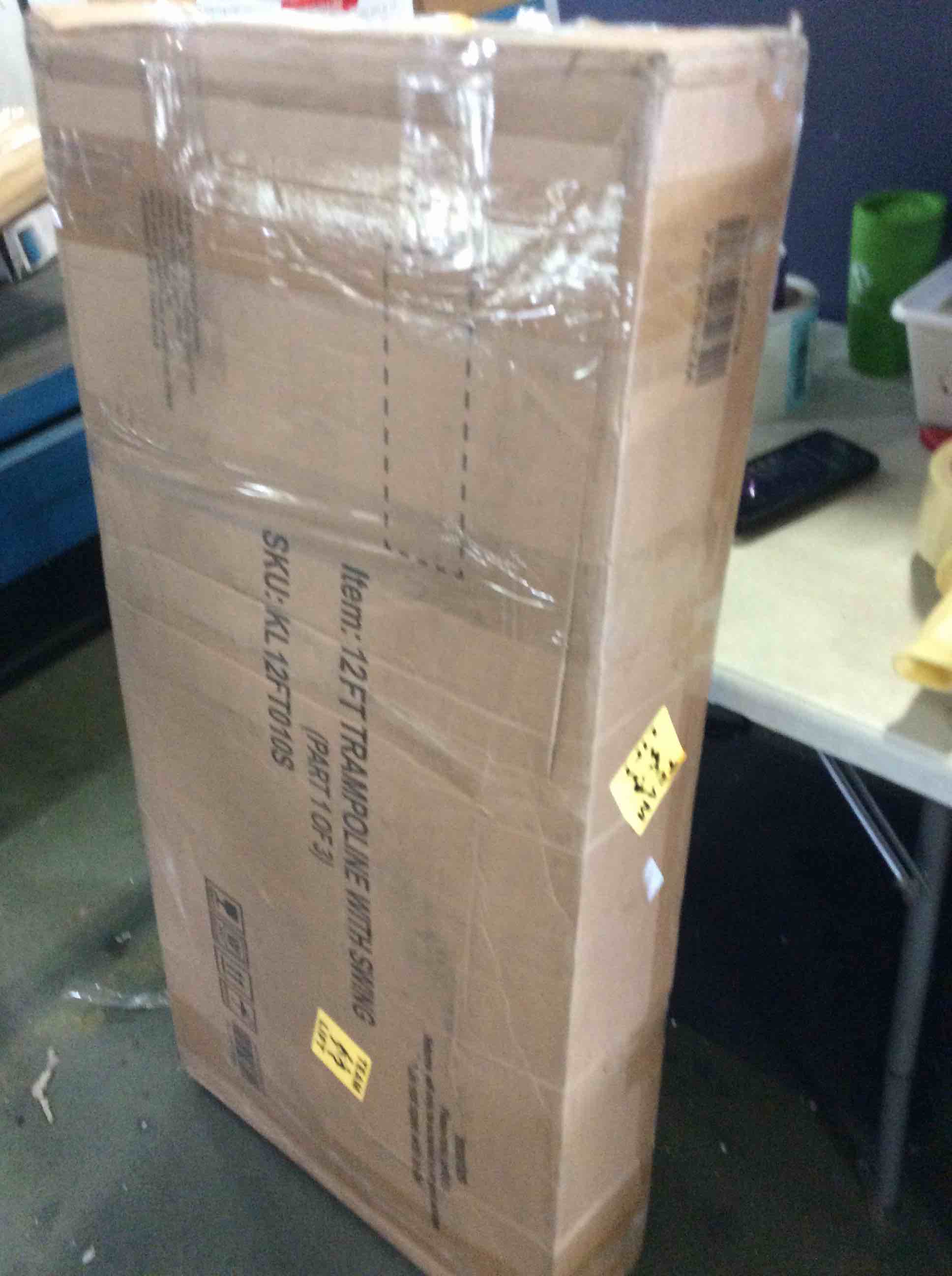 https://s3.amazonaws.com/lotting-images-prod/bidfta/BLU5401356_1695139818949.jpeg