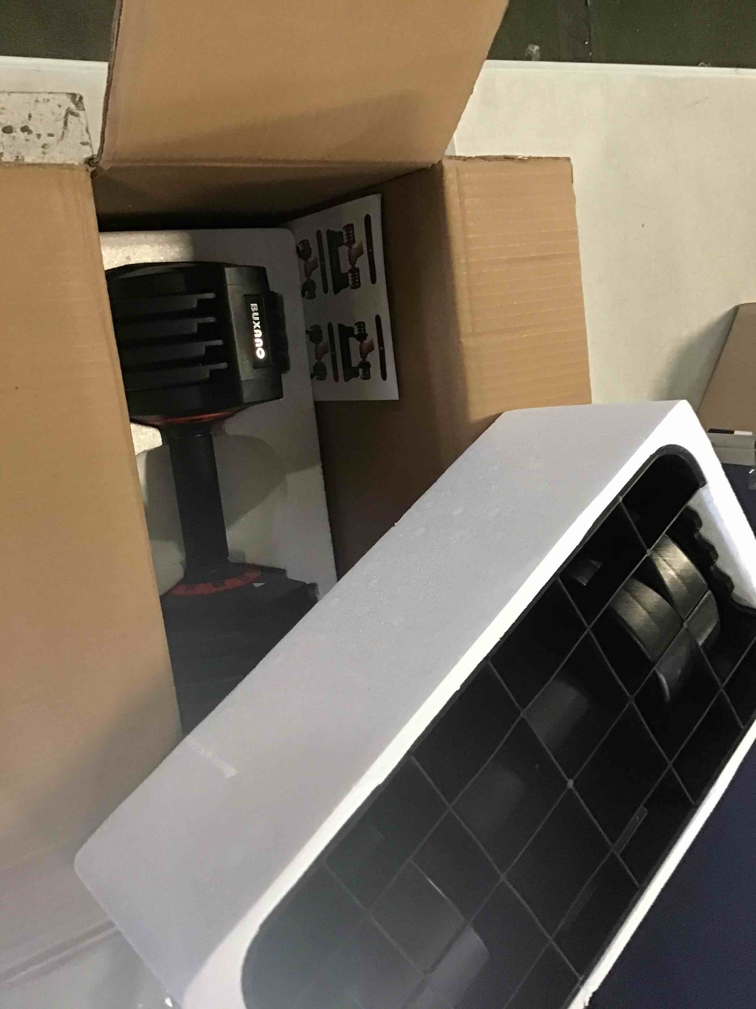 https://s3.amazonaws.com/lotting-images-prod/bidfta/BLU5401410_1695153374384.jpeg