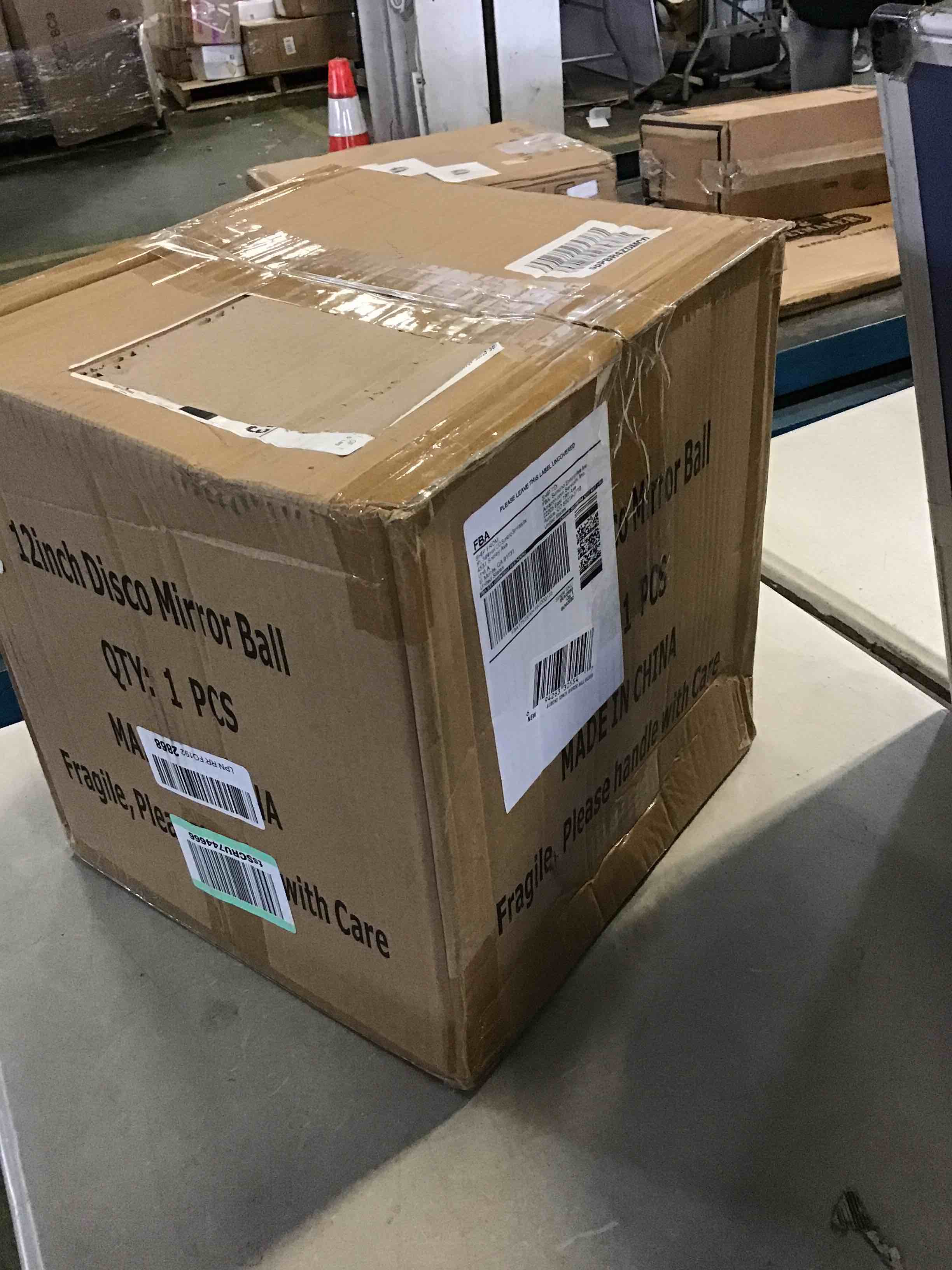 https://s3.amazonaws.com/lotting-images-prod/bidfta/BLU5401418_1695154371397.jpeg