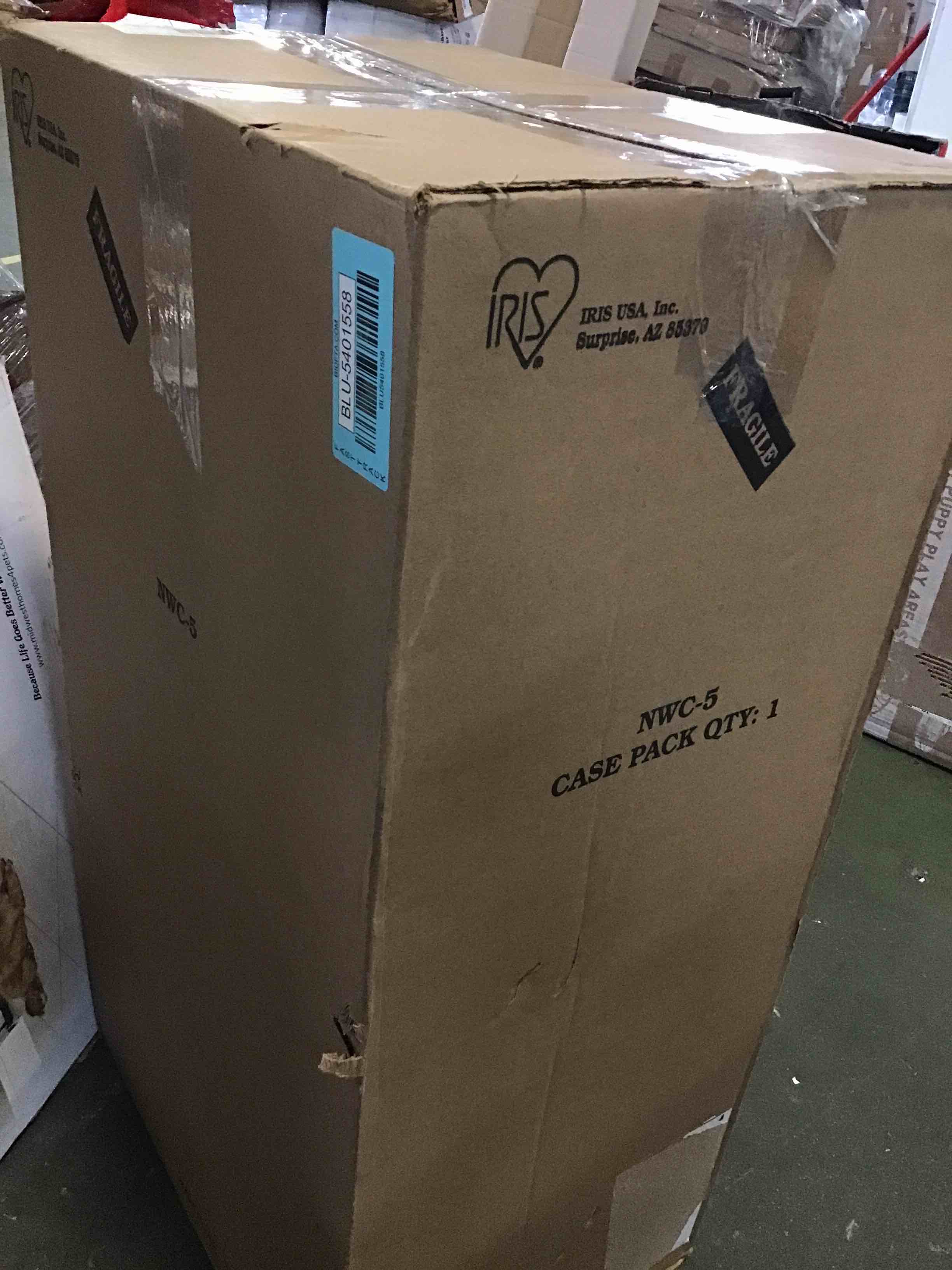 https://s3.amazonaws.com/lotting-images-prod/bidfta/BLU5401558_1695306860841.jpeg