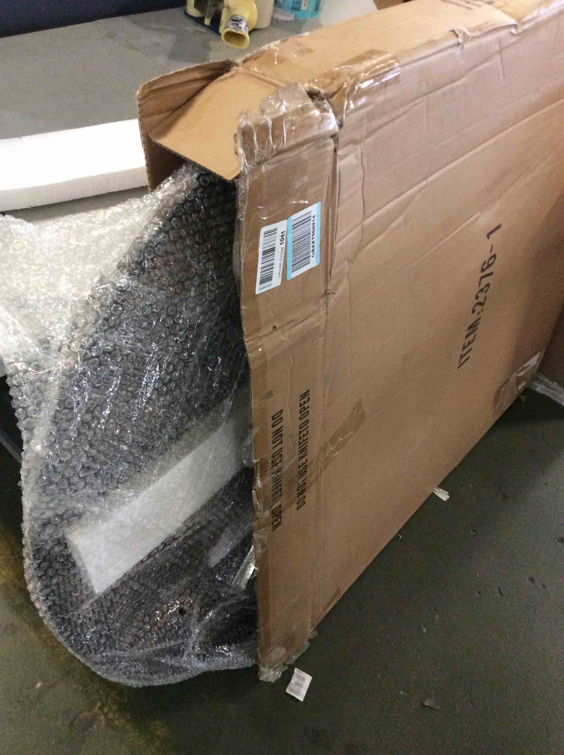 https://s3.amazonaws.com/lotting-images-prod/bidfta/BLU5401601_1695386589112.jpeg