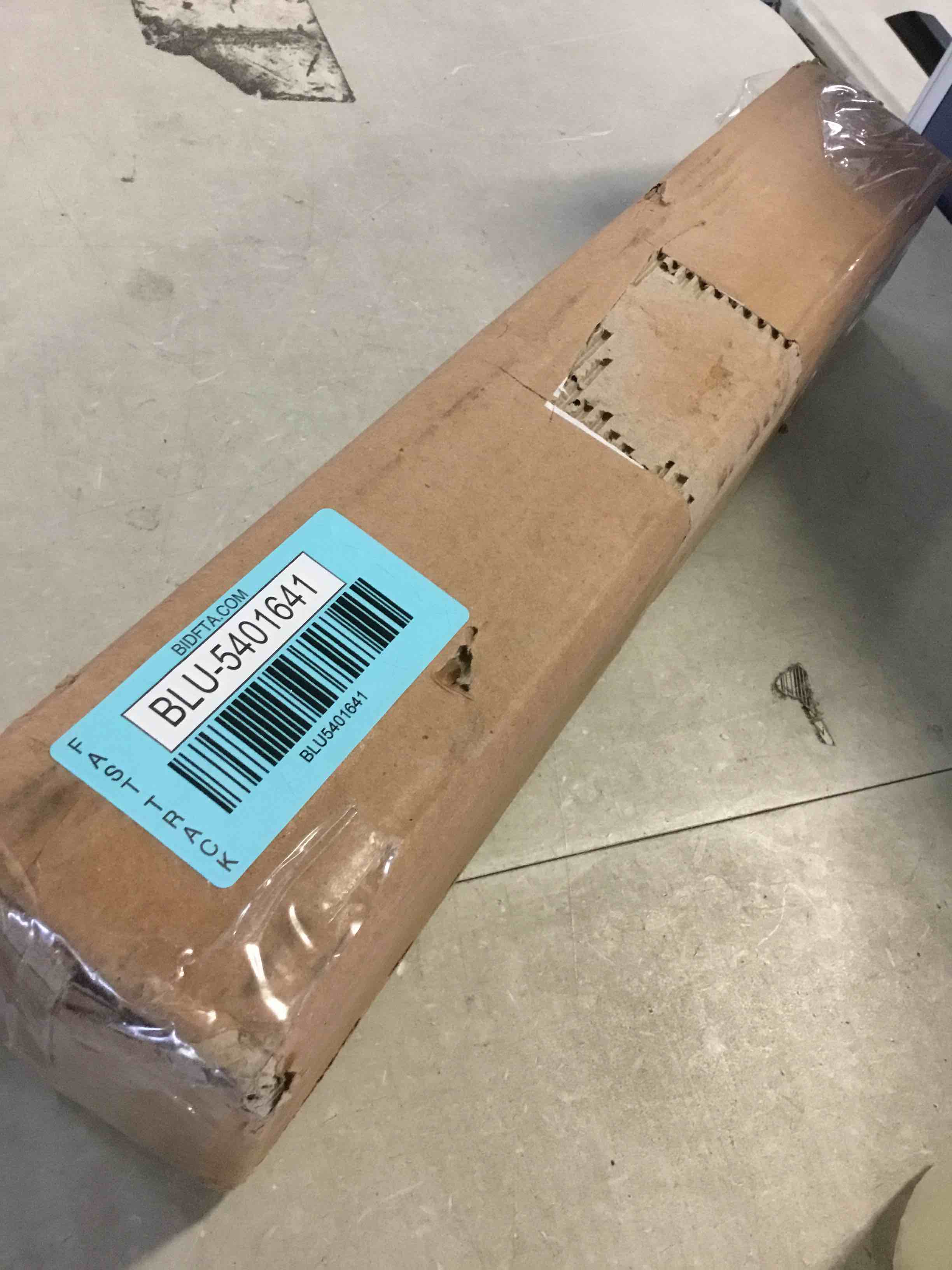 https://s3.amazonaws.com/lotting-images-prod/bidfta/BLU5401641_1695411379021.jpeg