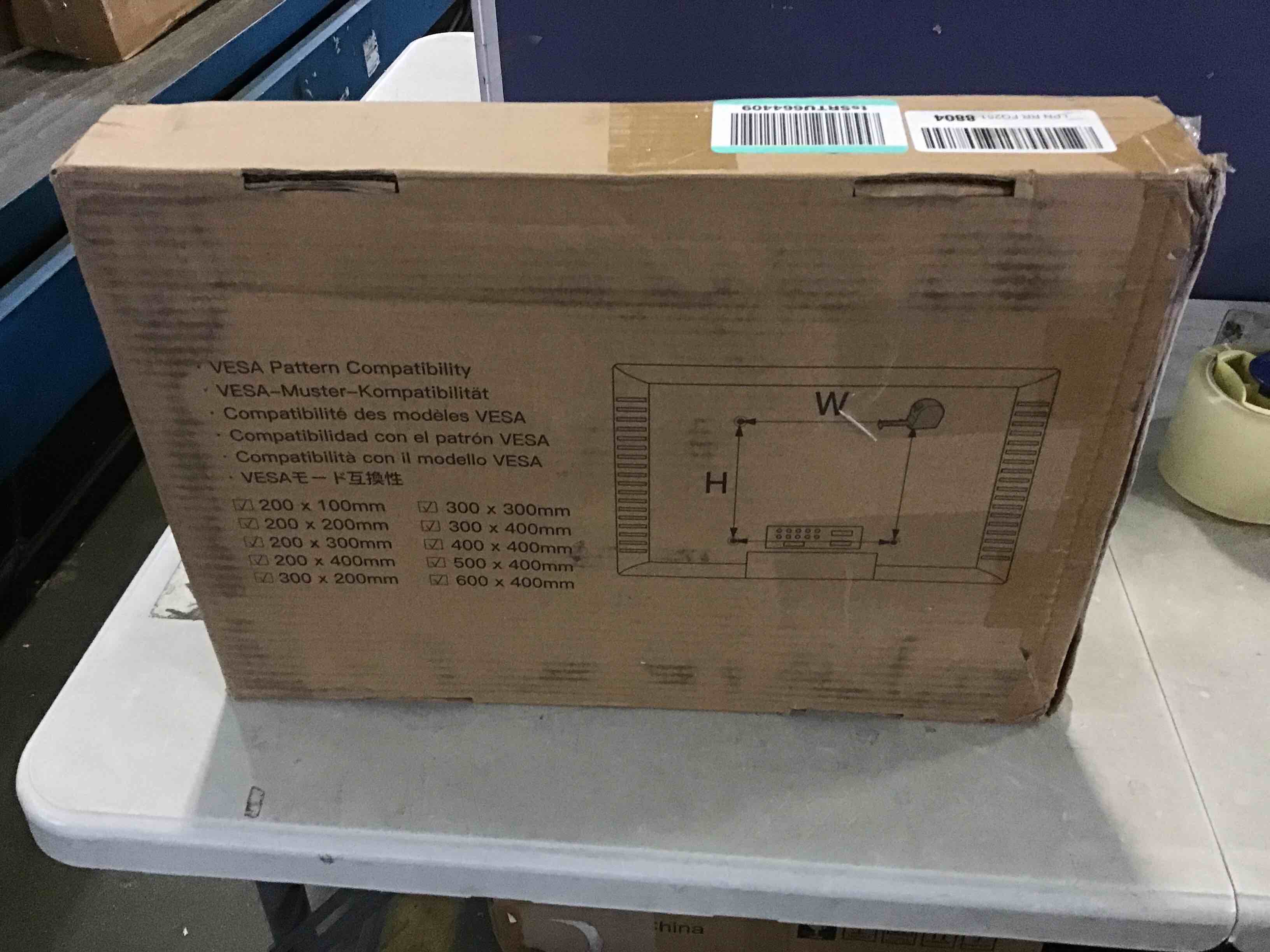 https://s3.amazonaws.com/lotting-images-prod/bidfta/BLU5401692_1695652692740.jpeg