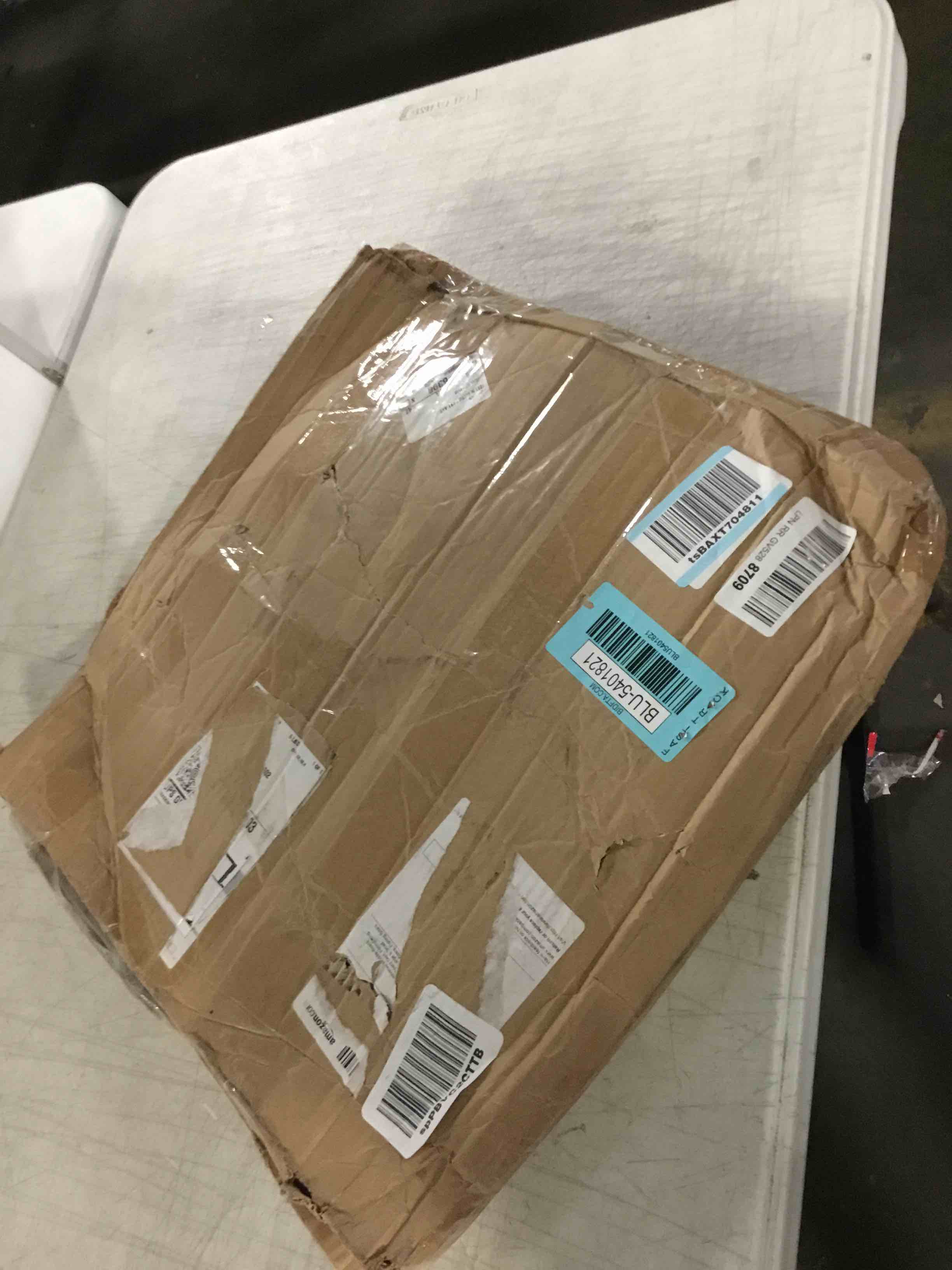 https://s3.amazonaws.com/lotting-images-prod/bidfta/BLU5401821_1695818470960.jpeg