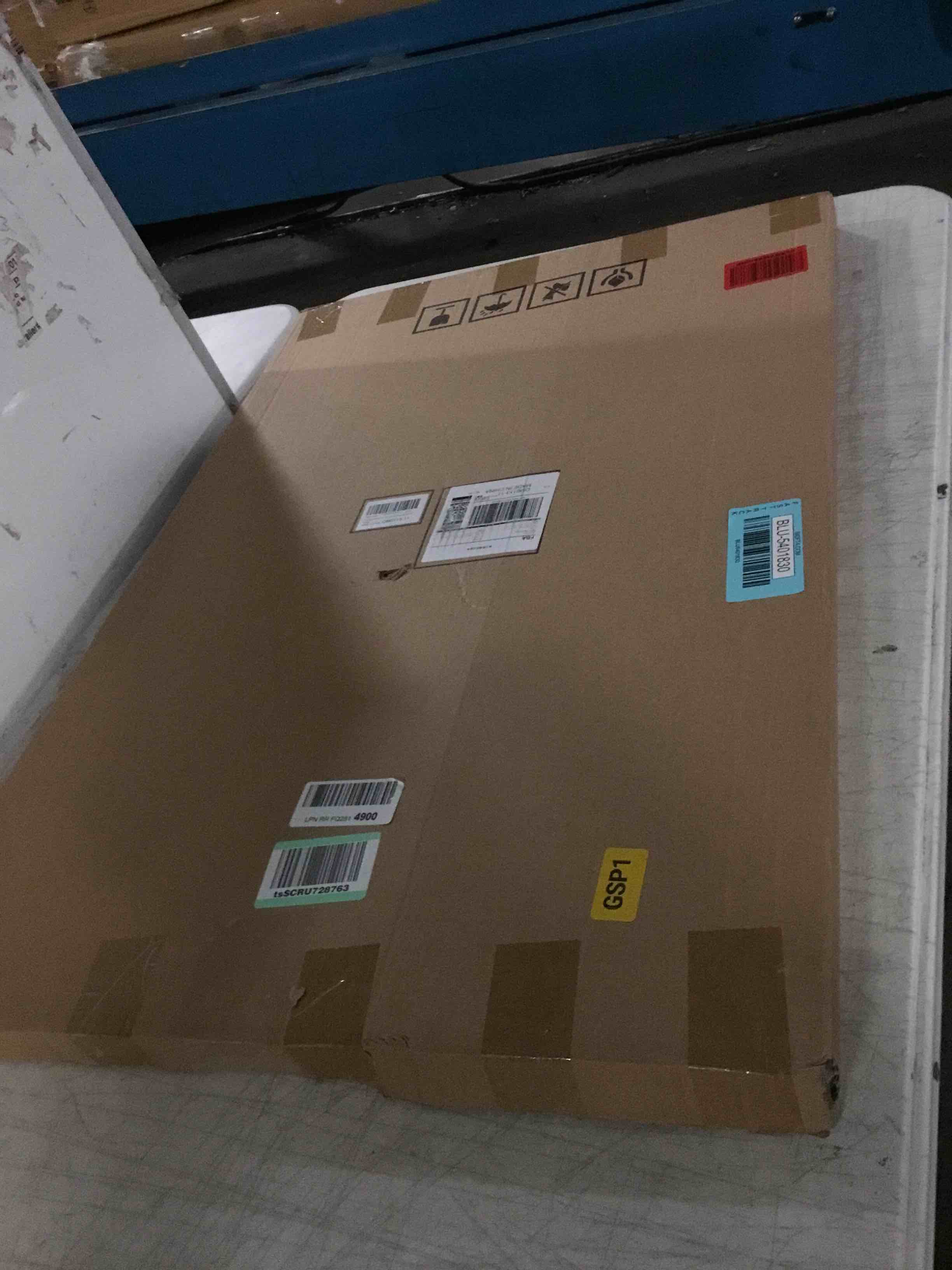 https://s3.amazonaws.com/lotting-images-prod/bidfta/BLU5401830_1695820580646.jpeg