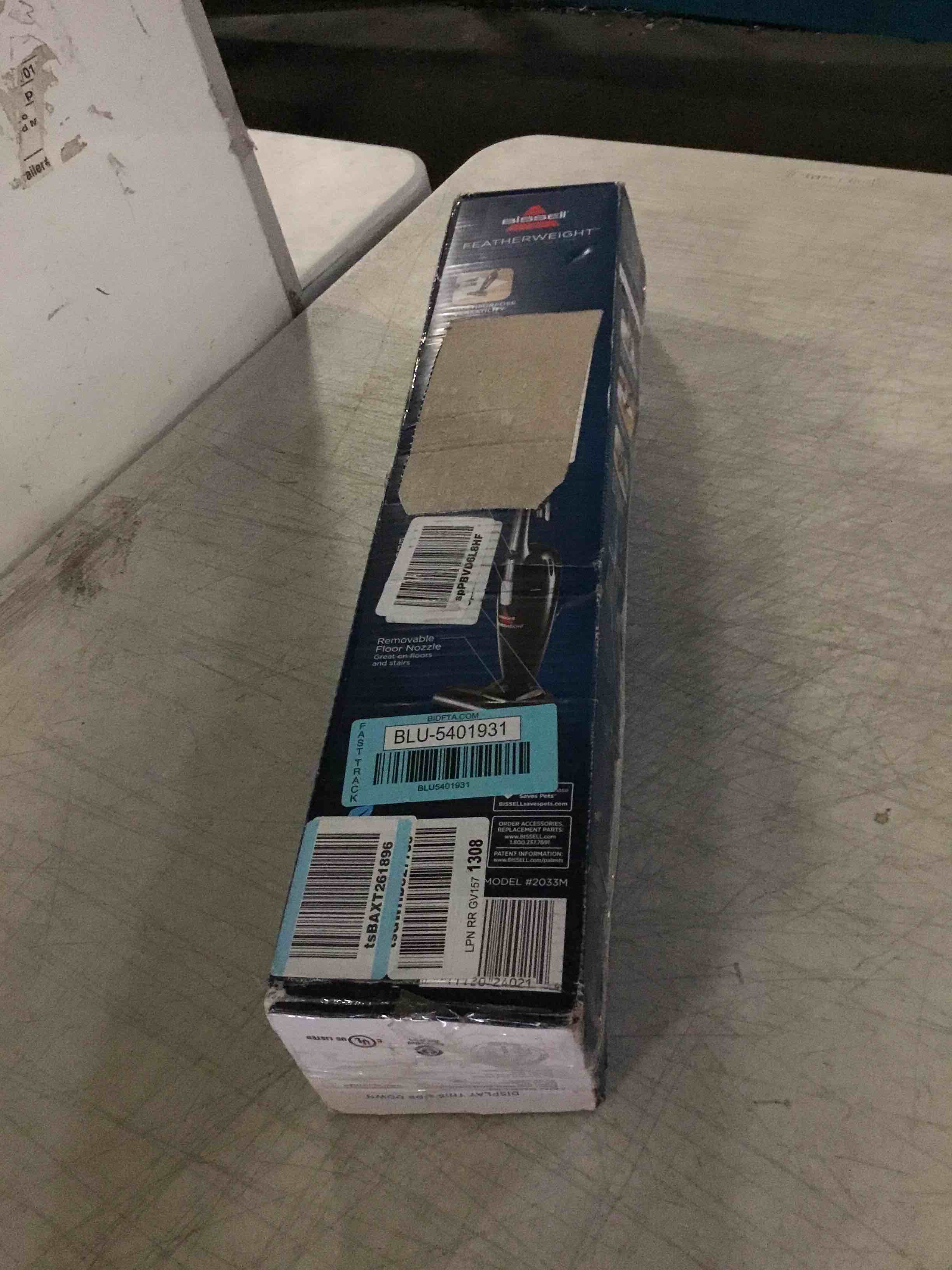 https://s3.amazonaws.com/lotting-images-prod/bidfta/BLU5401931_1695839979497.jpeg