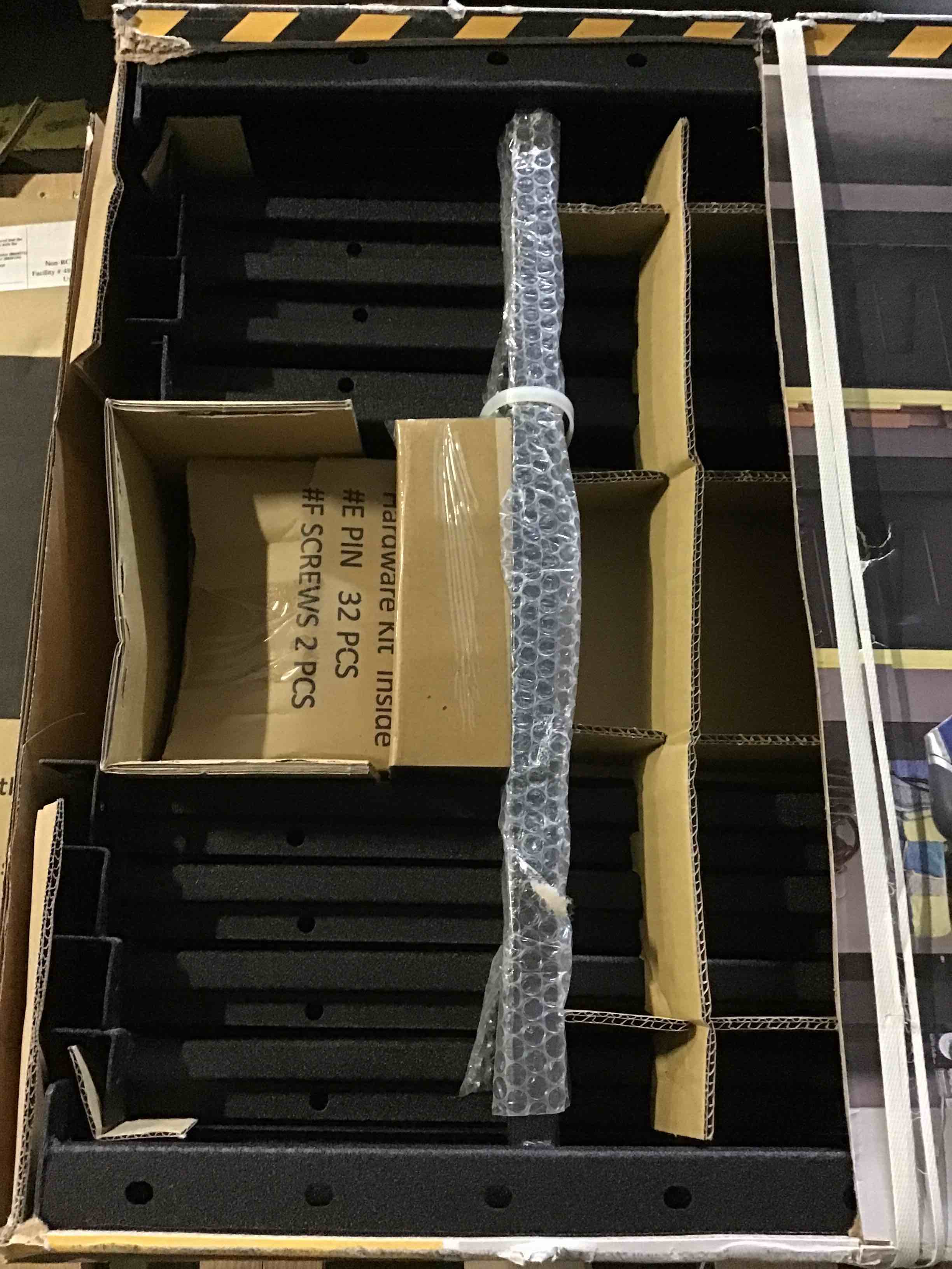 https://s3.amazonaws.com/lotting-images-prod/bidfta/BLU5403298_1695209506663.jpeg