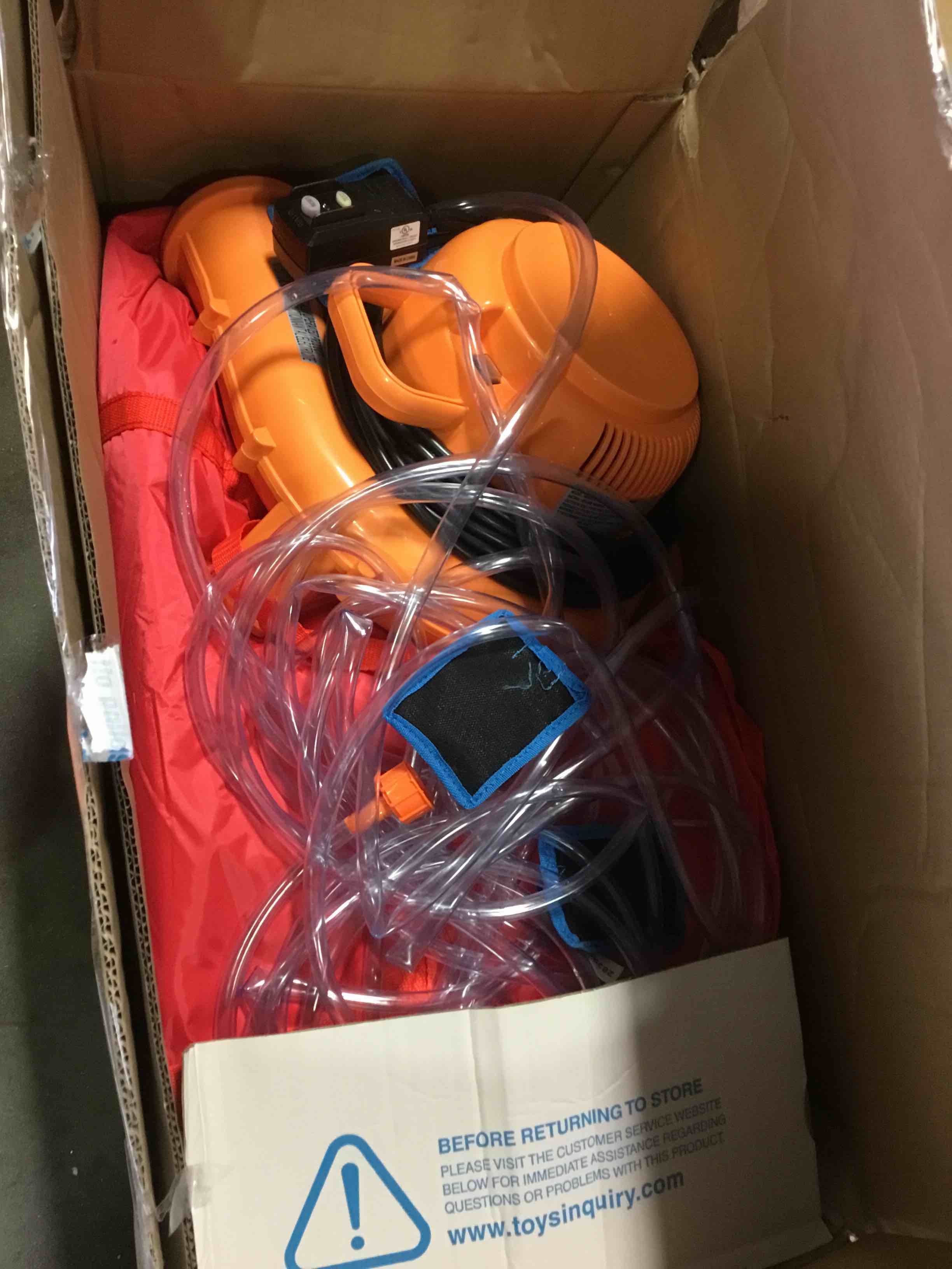 https://s3.amazonaws.com/lotting-images-prod/bidfta/BLU5403796_1694184414993.jpeg