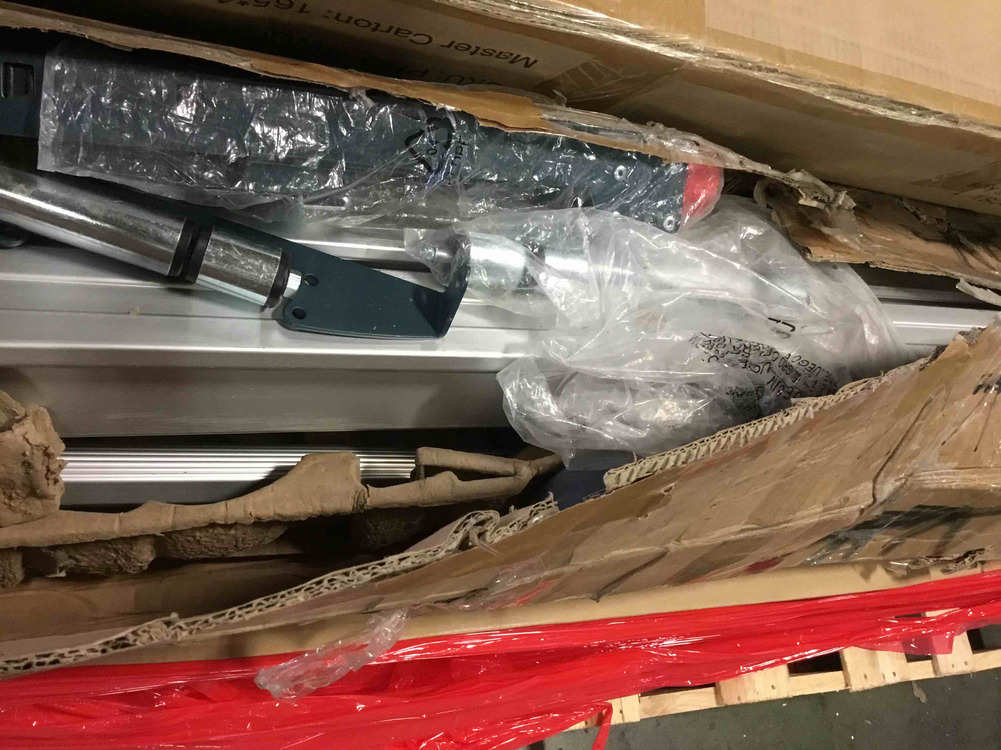 https://s3.amazonaws.com/lotting-images-prod/bidfta/BLU5403800_1694185035508.jpeg