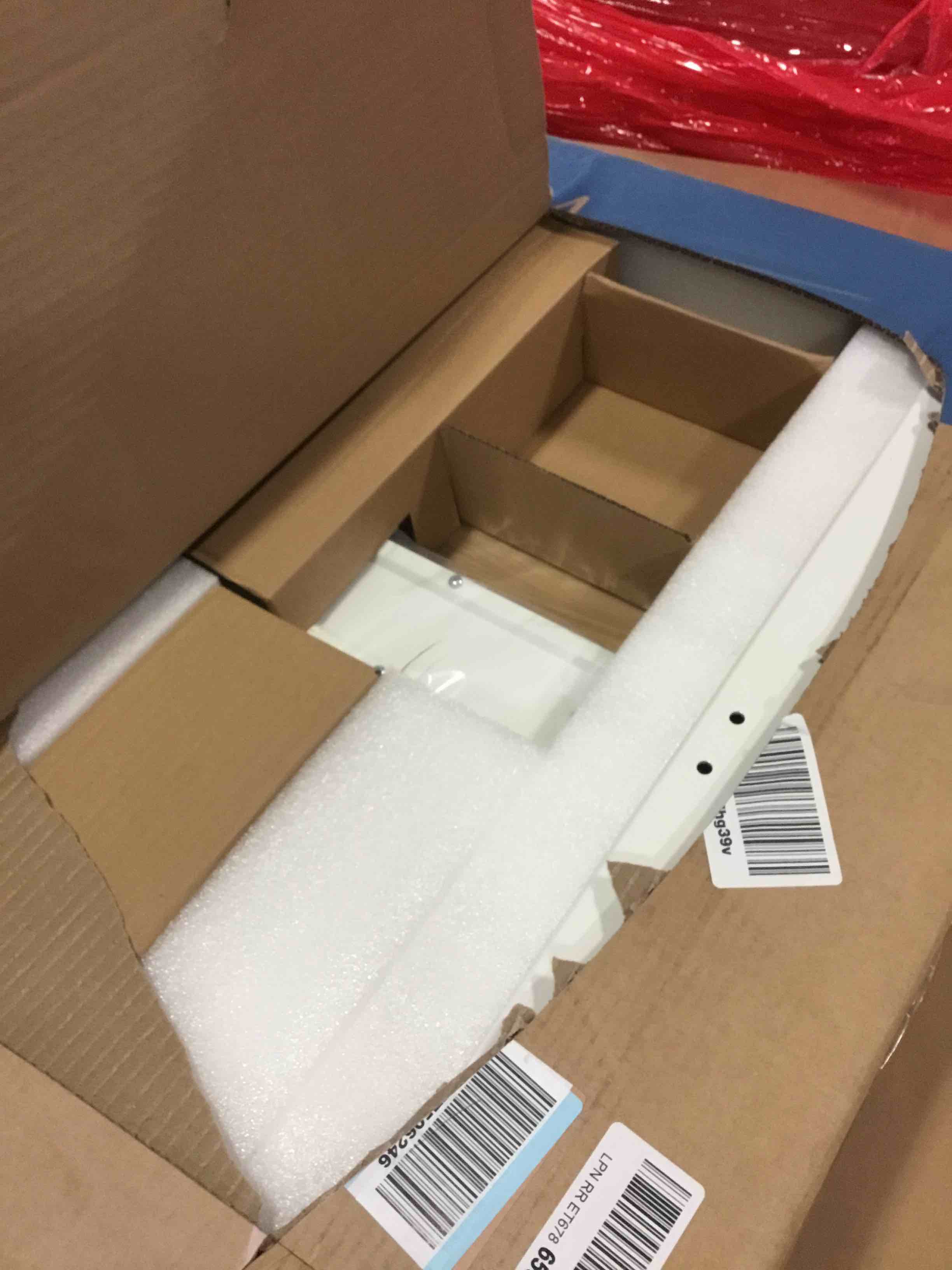 https://s3.amazonaws.com/lotting-images-prod/bidfta/BLU5403833_1694194661834.jpeg