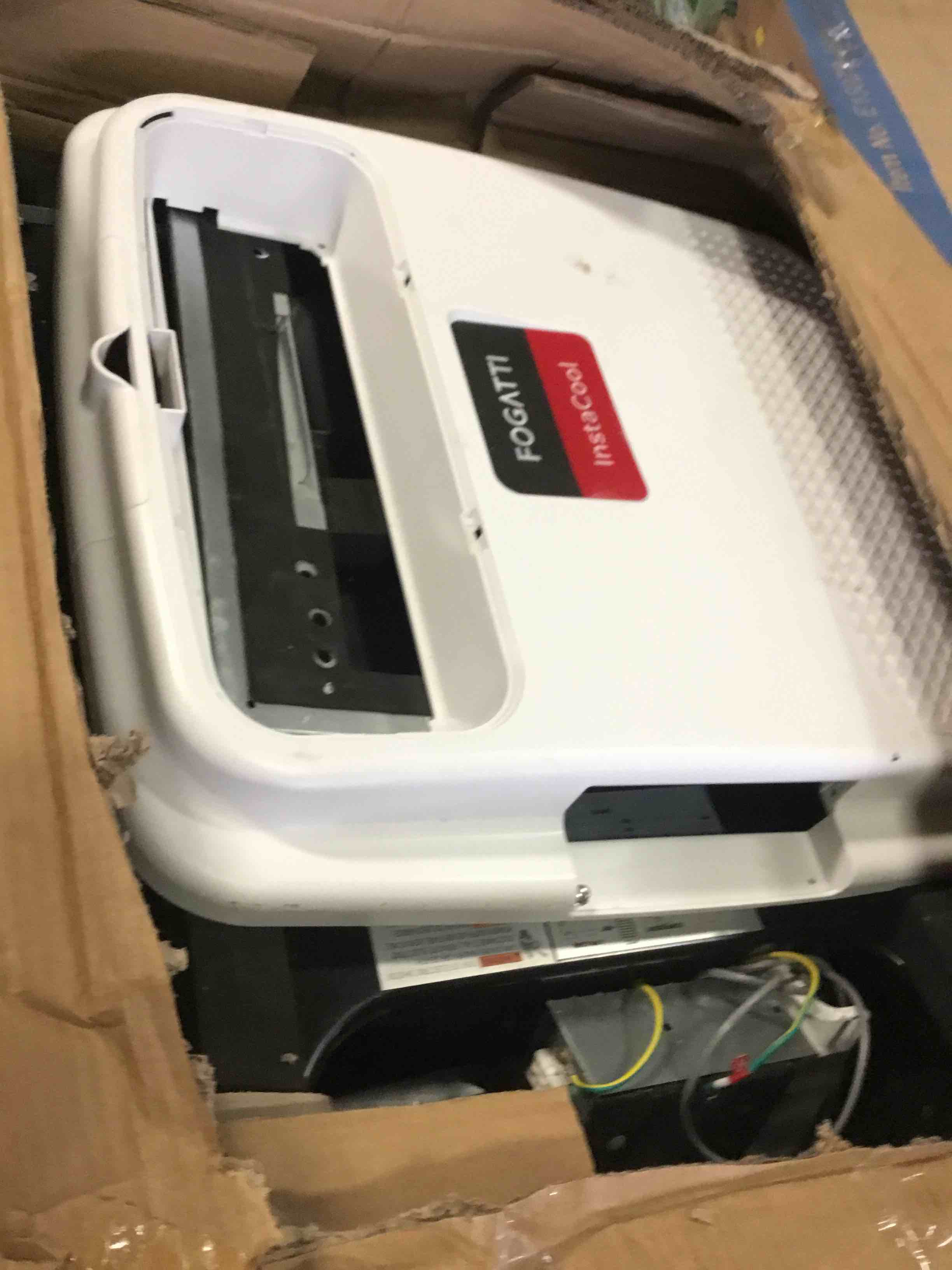 https://s3.amazonaws.com/lotting-images-prod/bidfta/BLU5403838_1694195371825.jpeg