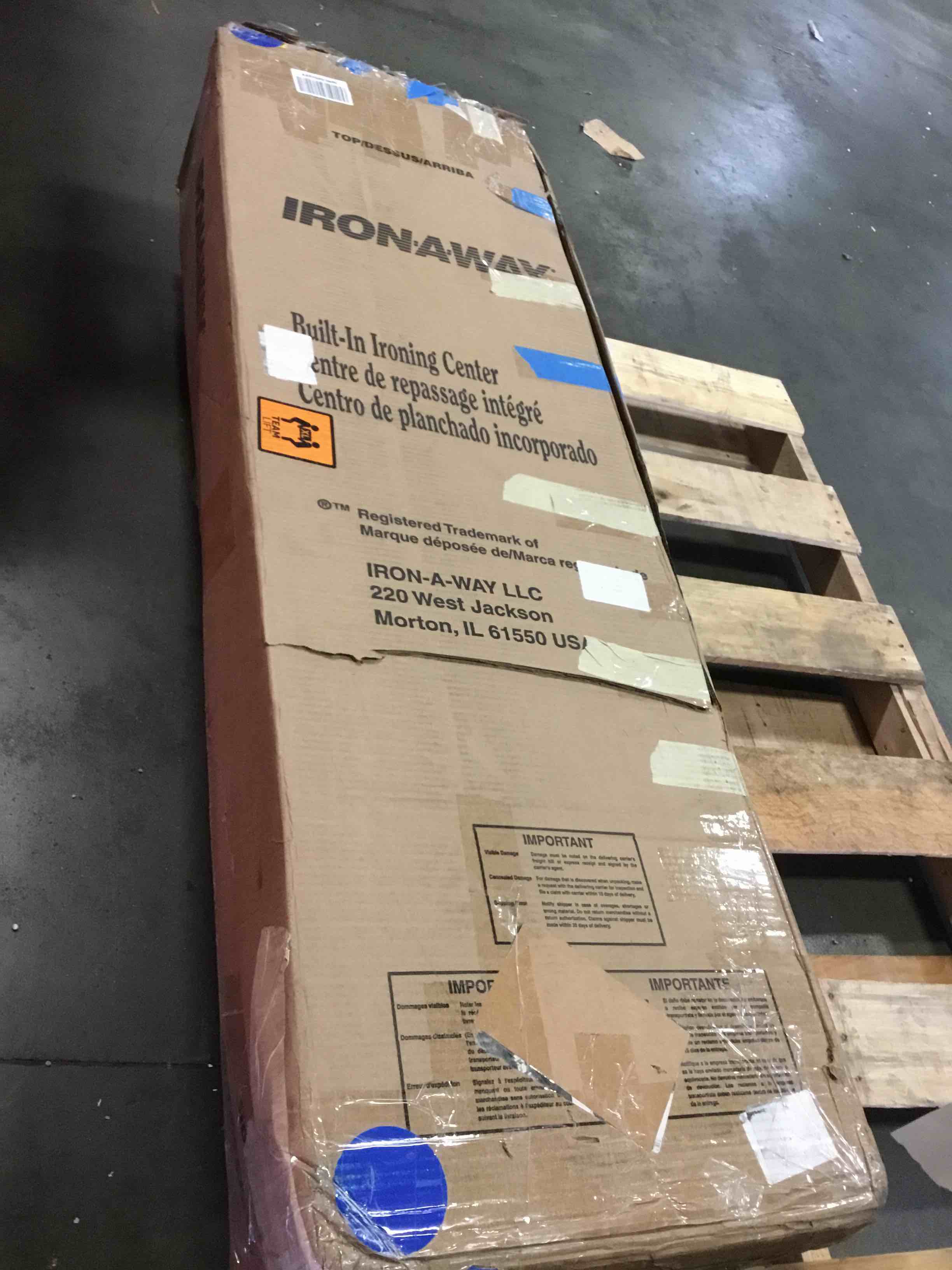 https://s3.amazonaws.com/lotting-images-prod/bidfta/BLU5403855_1694197902506.jpeg