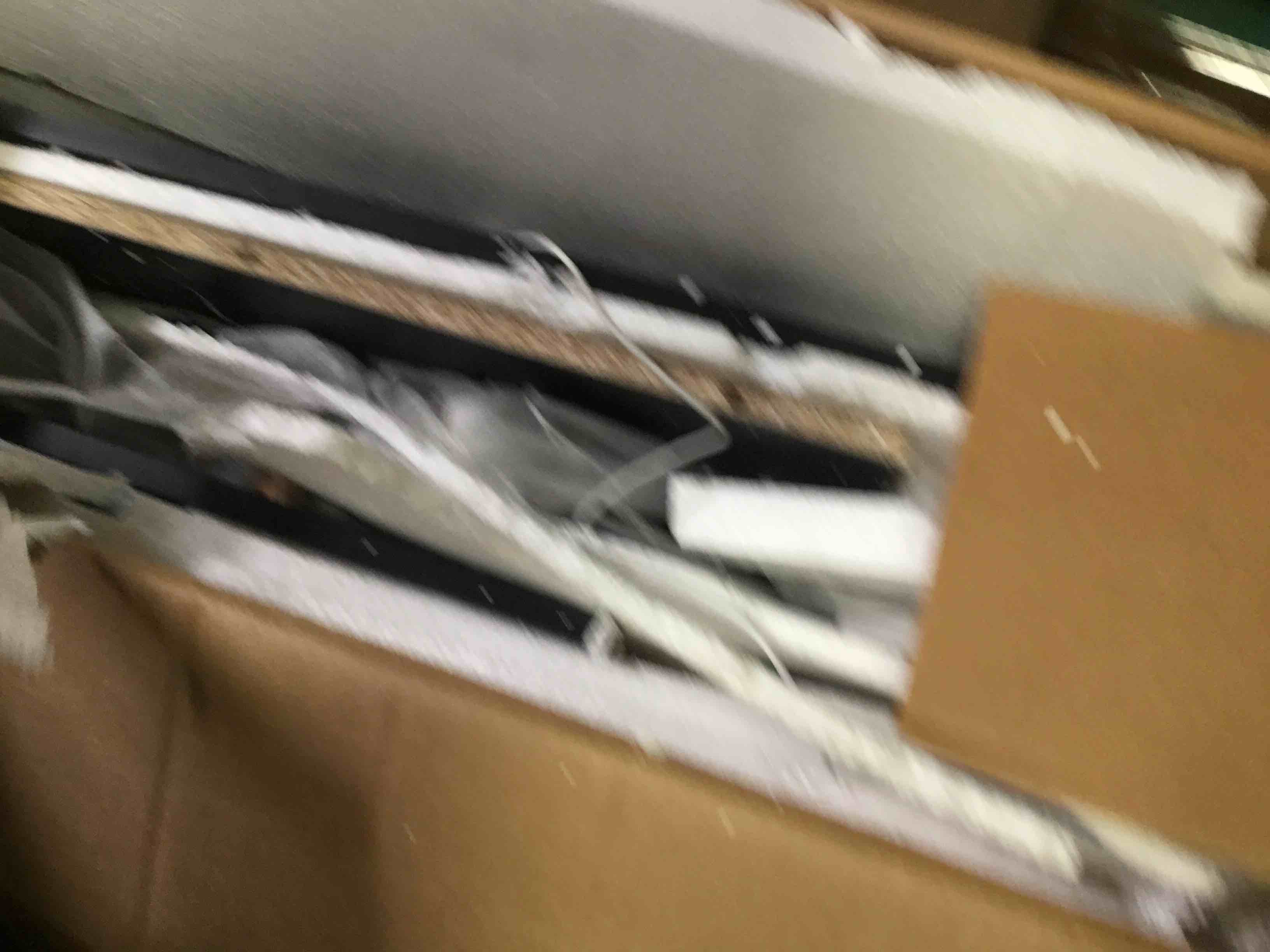 https://s3.amazonaws.com/lotting-images-prod/bidfta/BLU5403871_1694202438057.jpeg