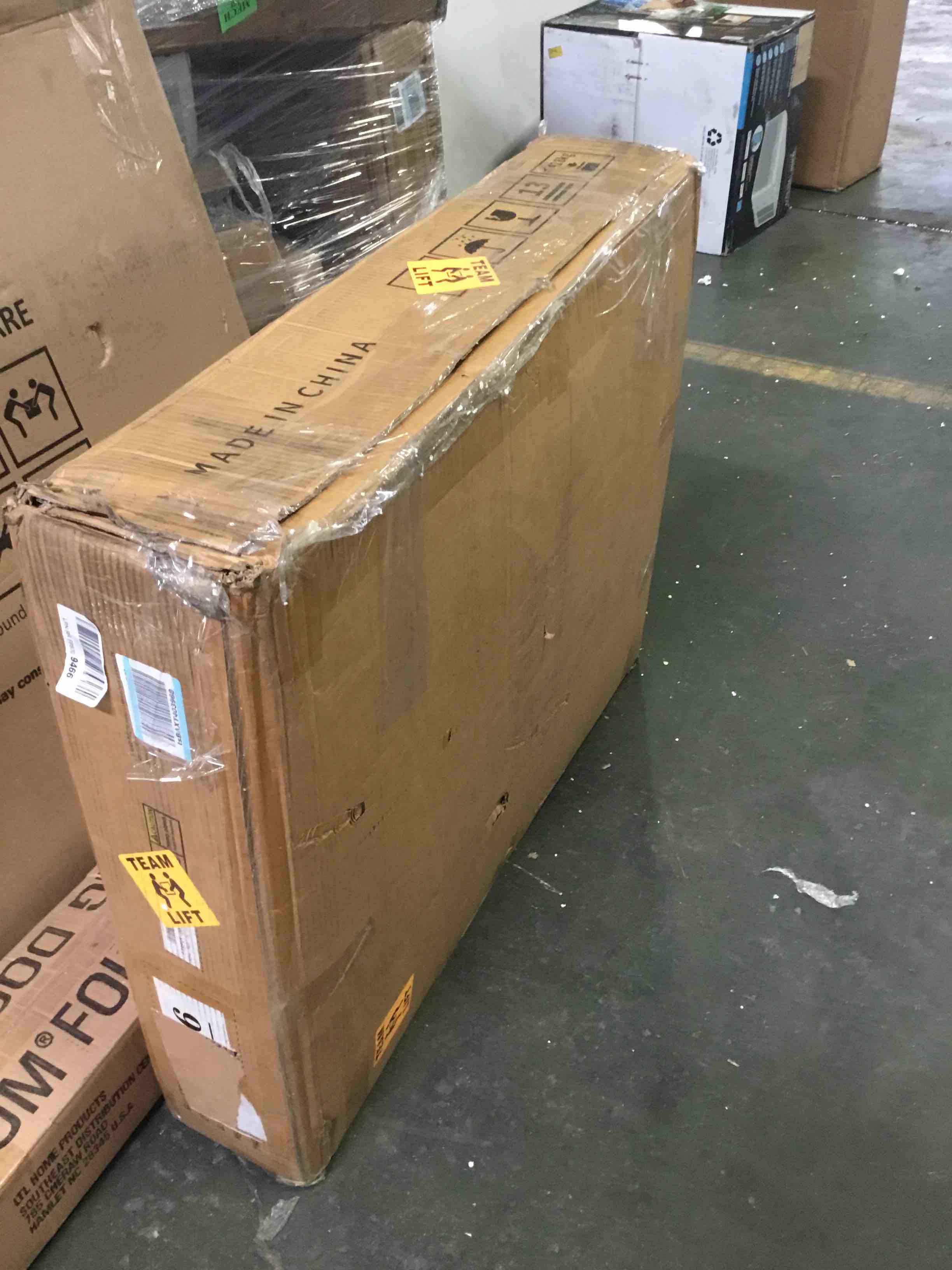 https://s3.amazonaws.com/lotting-images-prod/bidfta/BLU5403871_1694202474981.jpeg