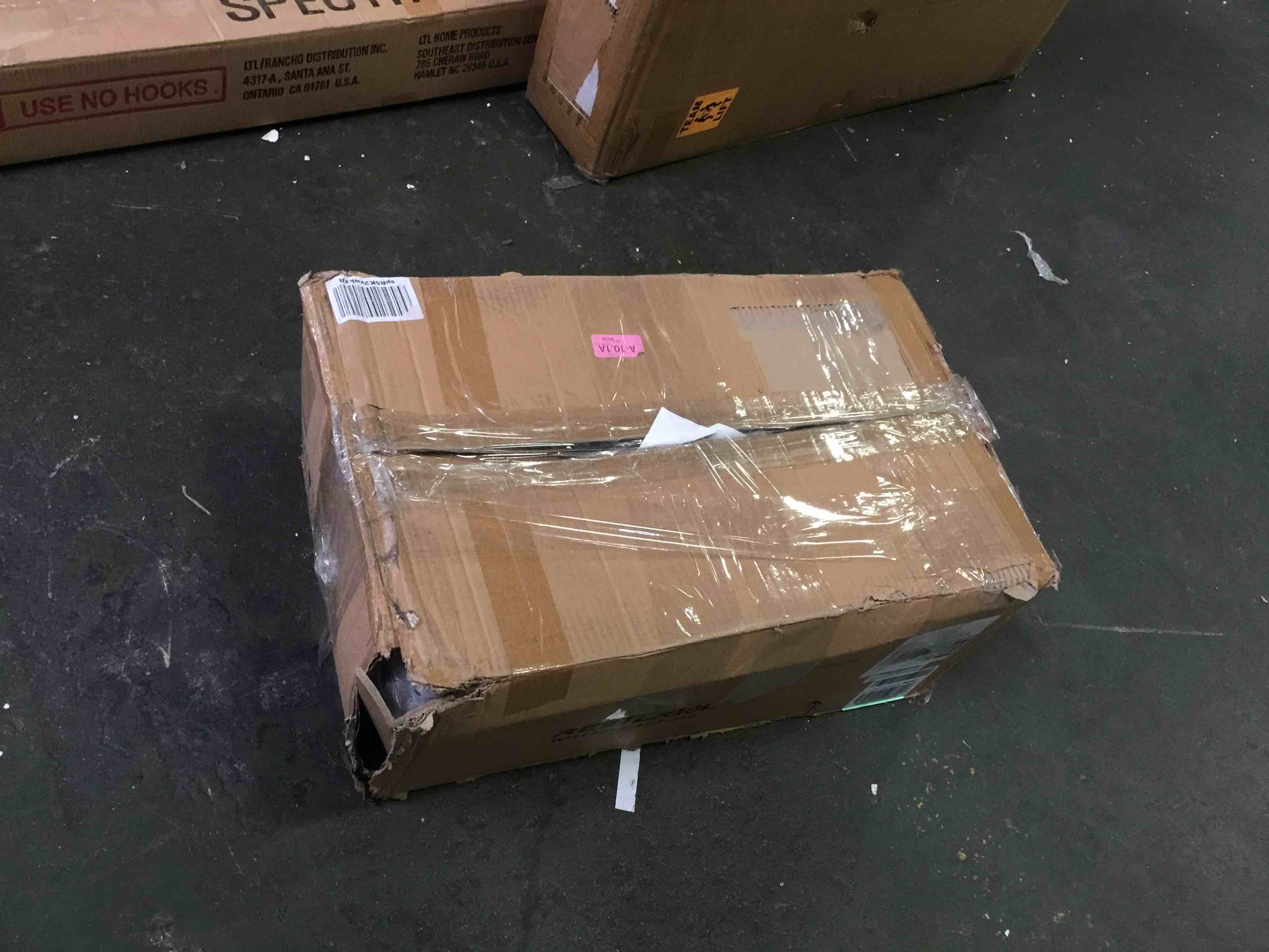 https://s3.amazonaws.com/lotting-images-prod/bidfta/BLU5403872_1694202694699.jpeg