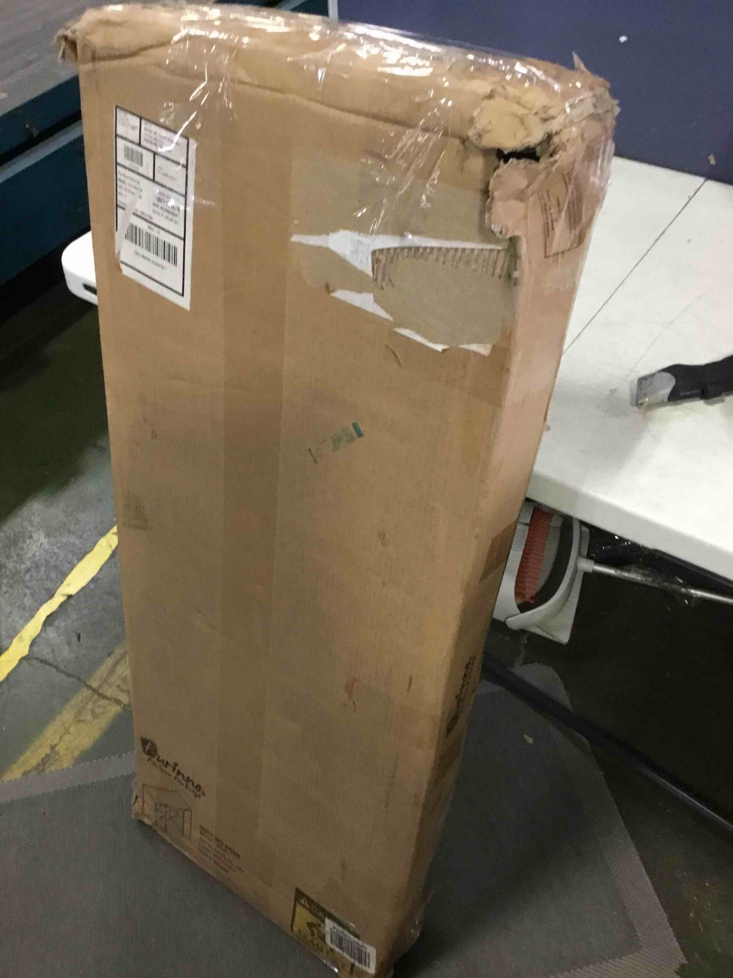https://s3.amazonaws.com/lotting-images-prod/bidfta/BLU5404024_1694357904698.jpeg
