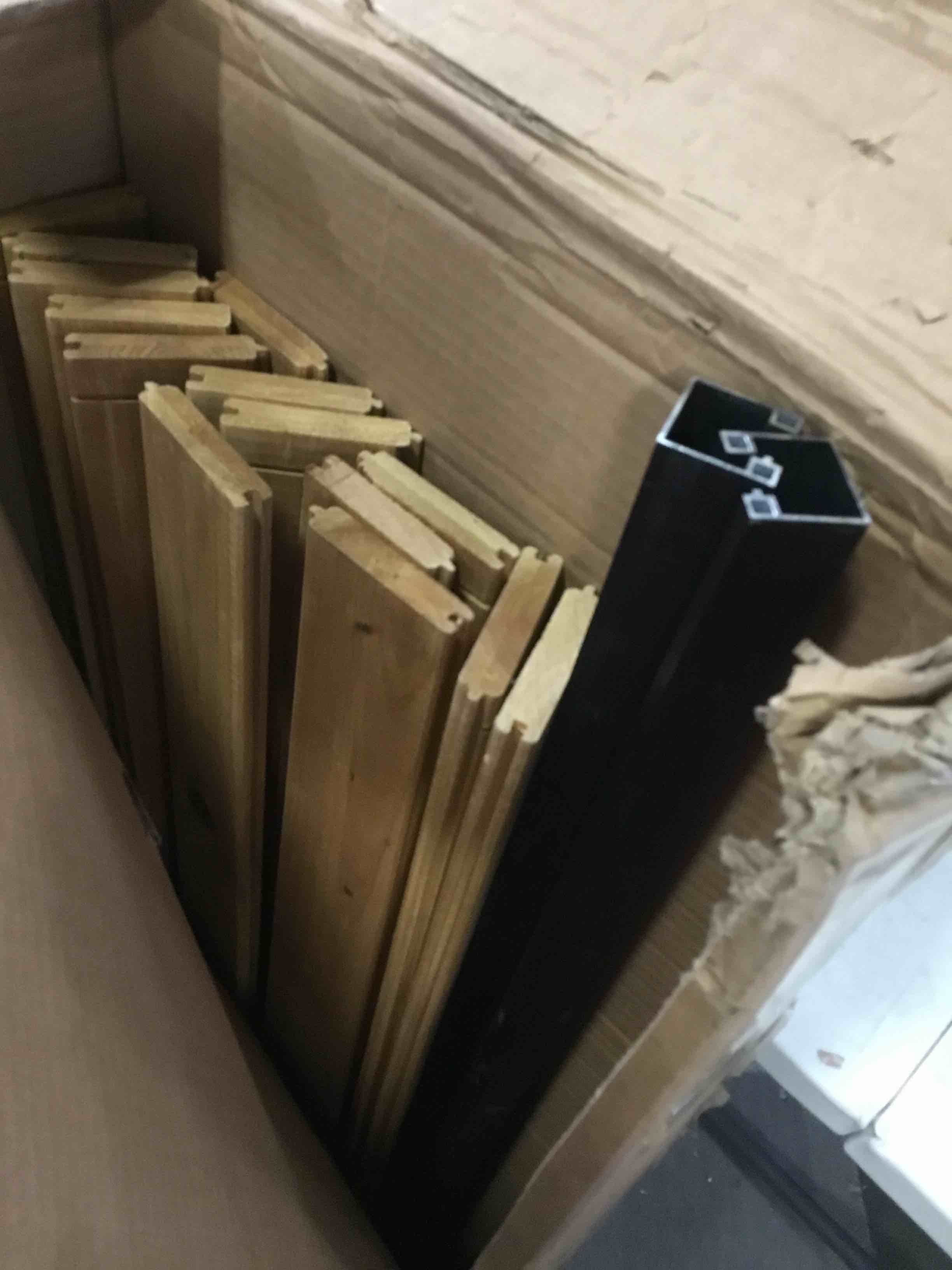 https://s3.amazonaws.com/lotting-images-prod/bidfta/BLU5404058_1694361598932.jpeg