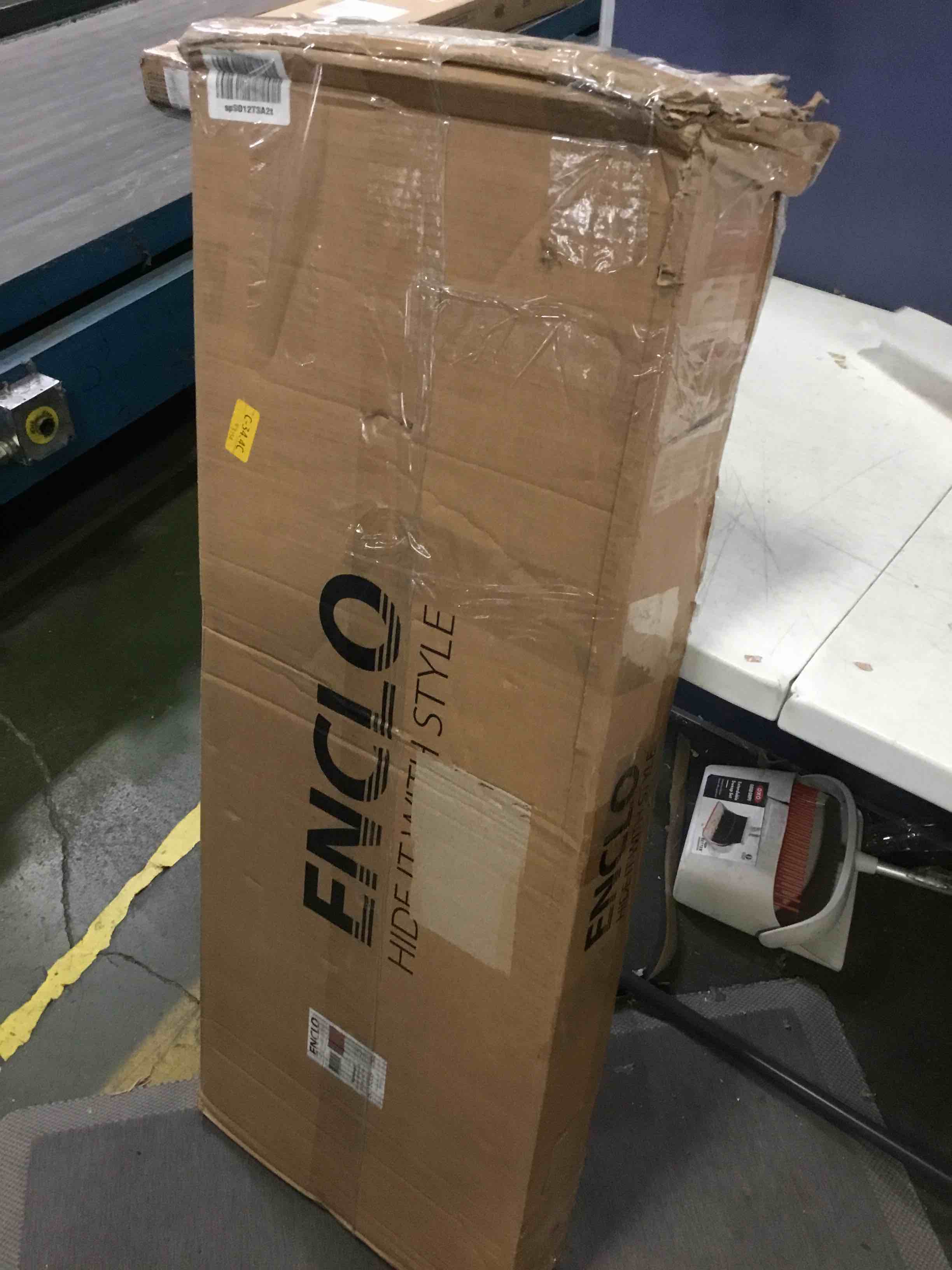 https://s3.amazonaws.com/lotting-images-prod/bidfta/BLU5404058_1694361618234.jpeg
