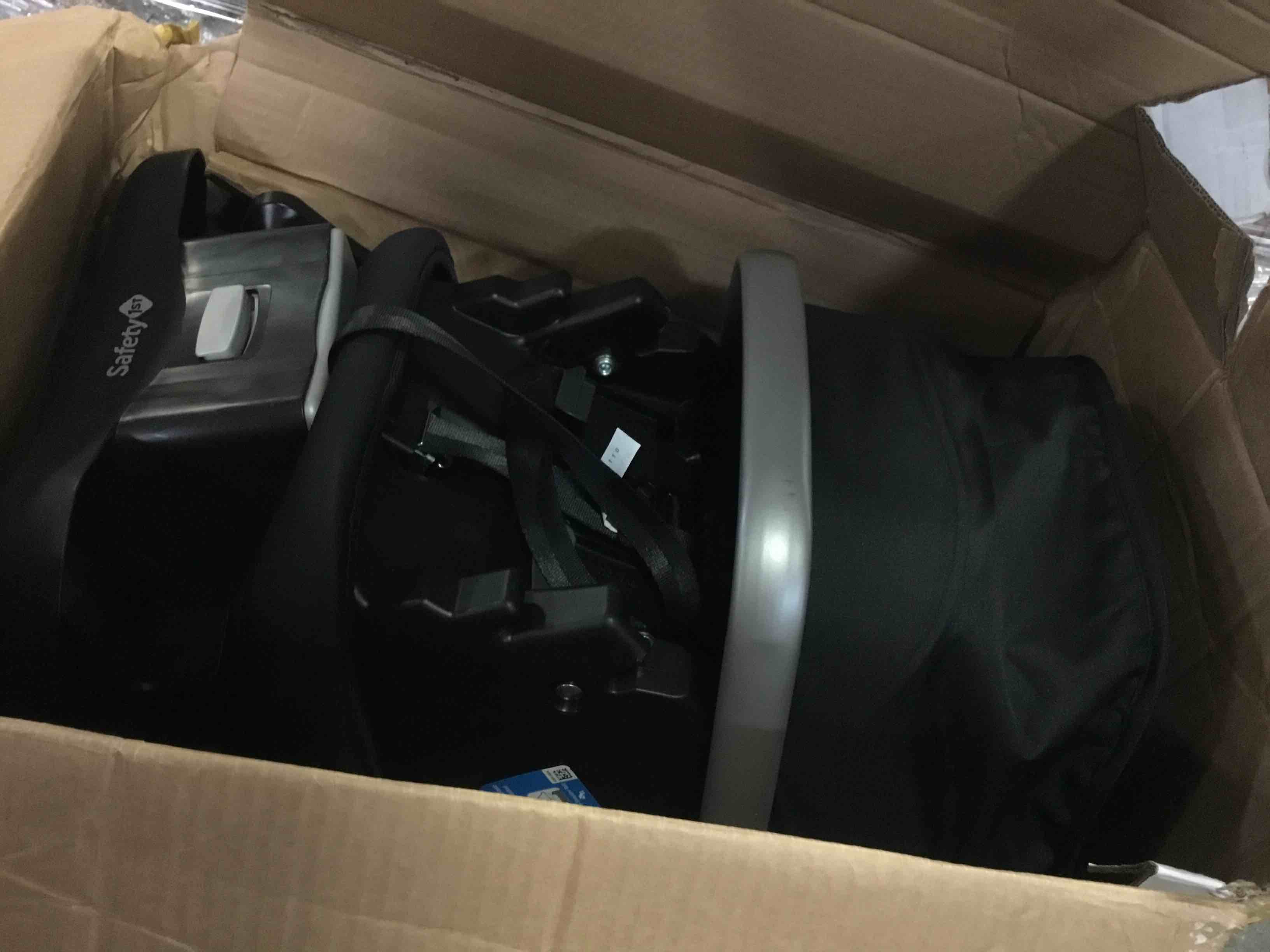 https://s3.amazonaws.com/lotting-images-prod/bidfta/BLU5404071_1694362945249.jpeg