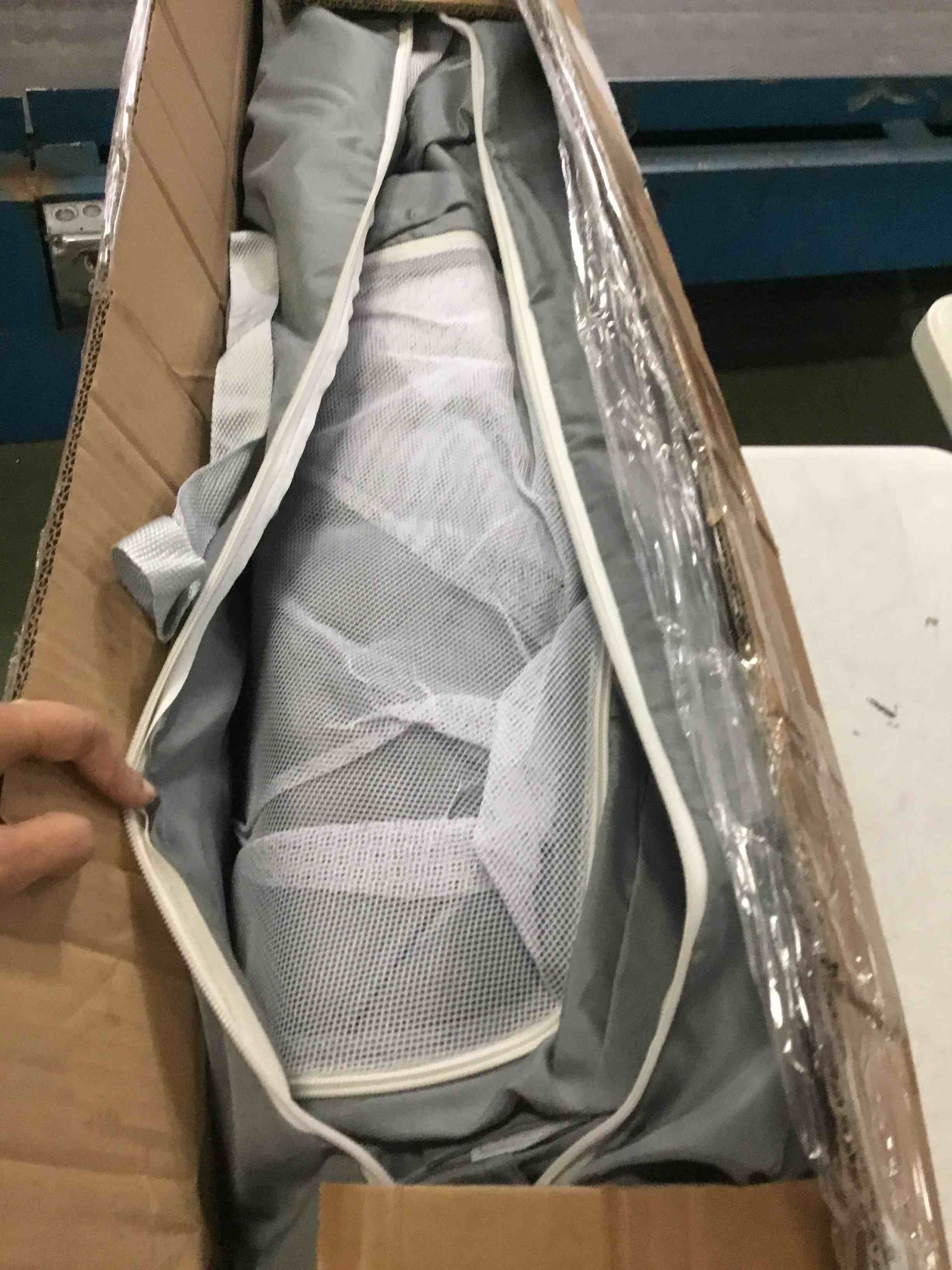 https://s3.amazonaws.com/lotting-images-prod/bidfta/BLU5404076_1694363346690.jpeg
