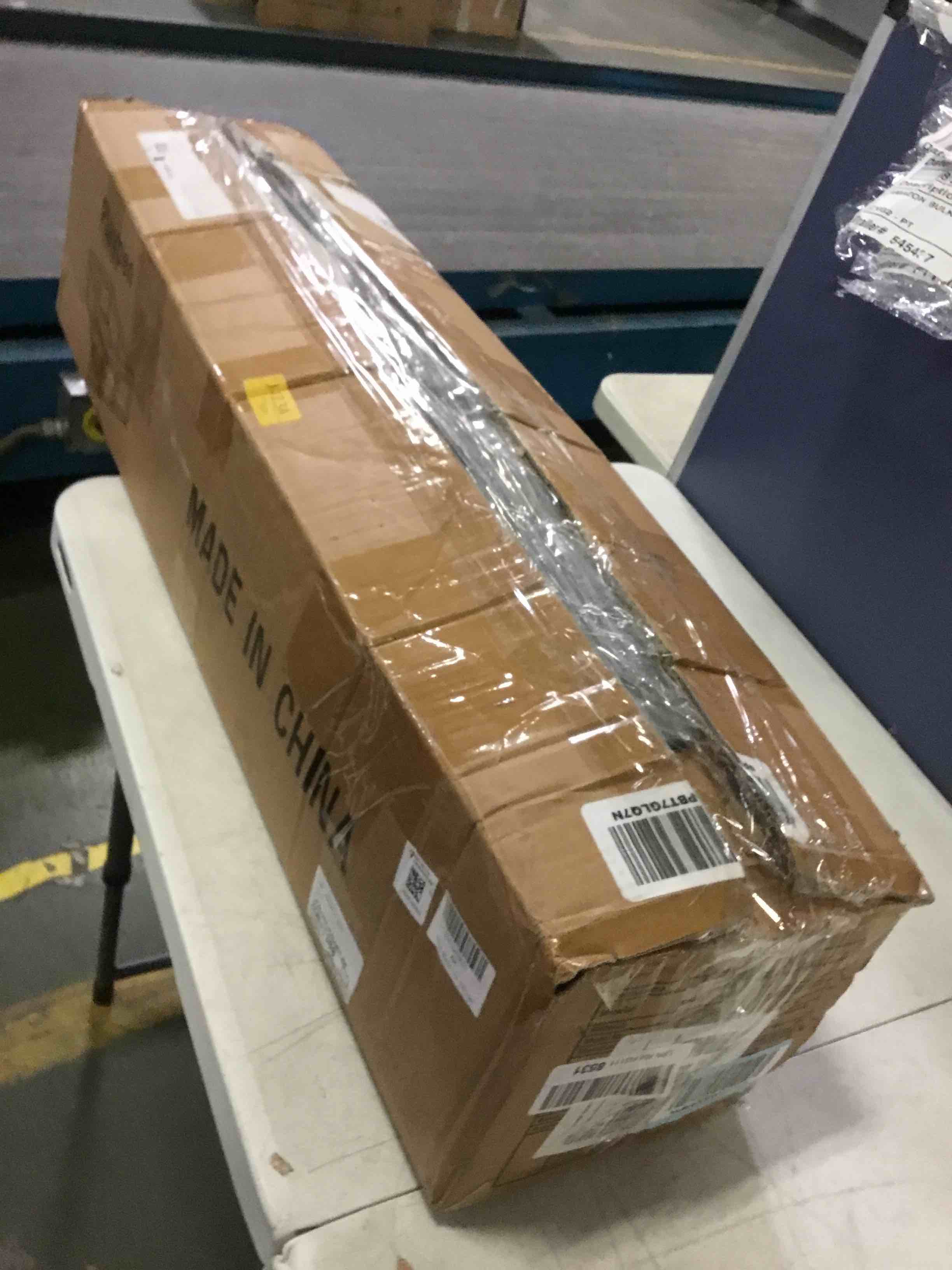 https://s3.amazonaws.com/lotting-images-prod/bidfta/BLU5404076_1694363363669.jpeg
