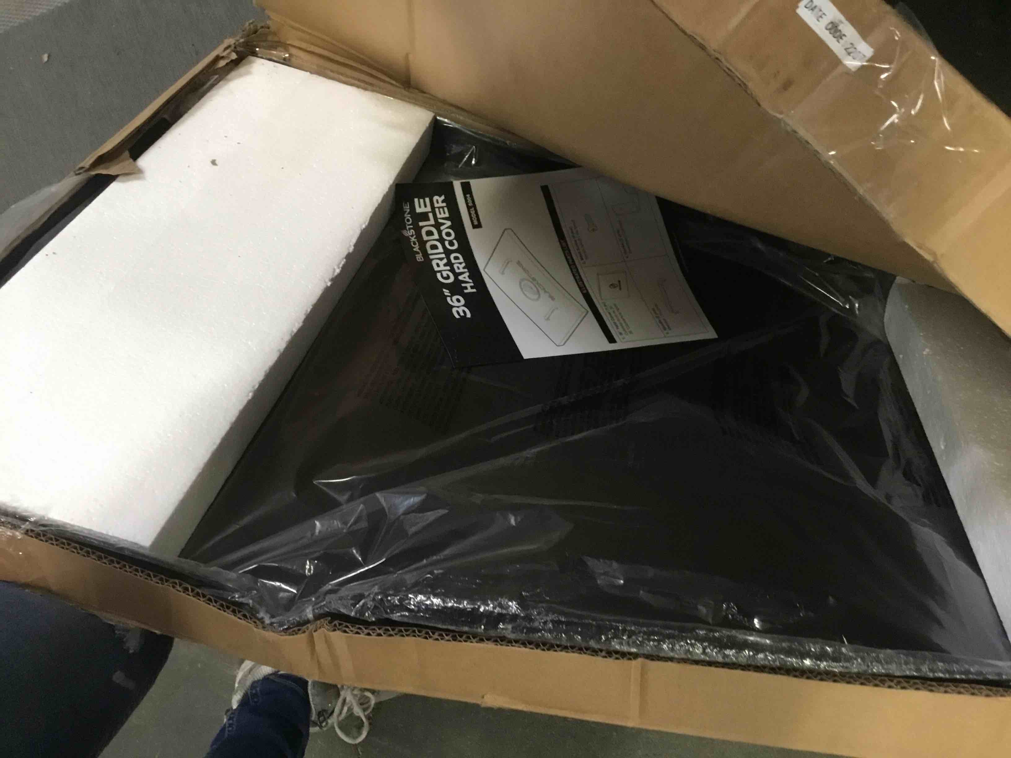 https://s3.amazonaws.com/lotting-images-prod/bidfta/BLU5404077_1694363453292.jpeg