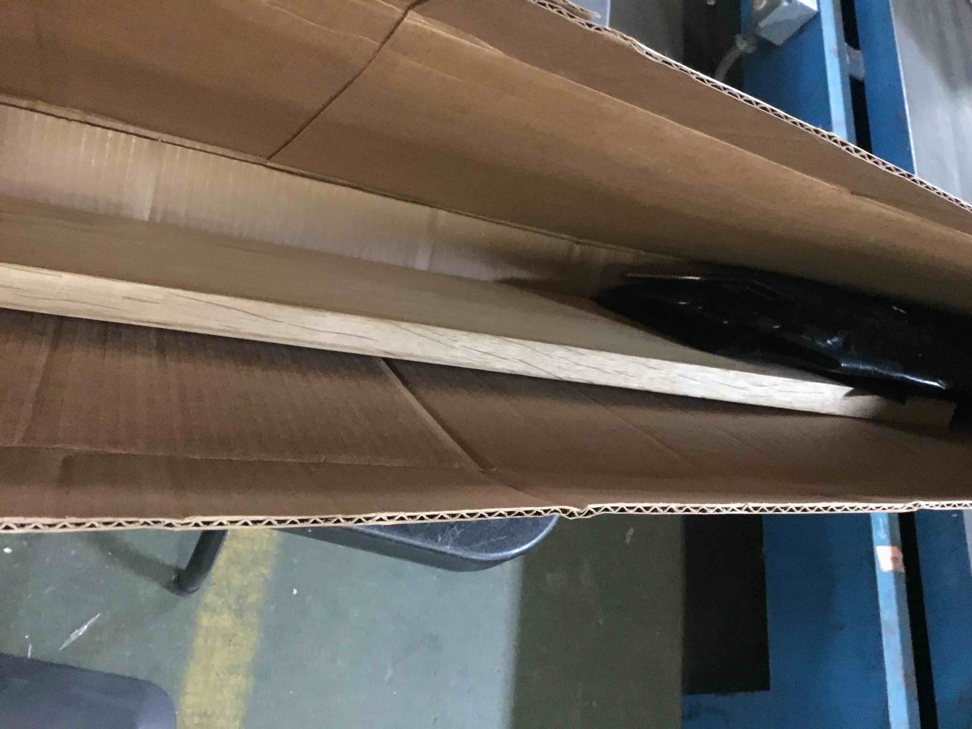 https://s3.amazonaws.com/lotting-images-prod/bidfta/BLU5404586_1694610848850.jpeg